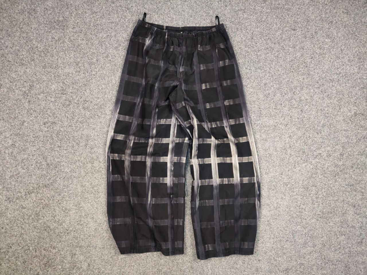 Designer Eva Kyburz Design Wide Led Light Black Pattern Pants Size 32" / US 10 / IT 46 - 10 Thumbnail