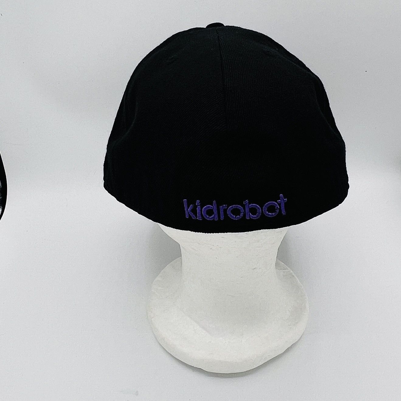 Kid Robot × New Era × Vintage Vintage Y2K KIDROBOT x New Era Fitted Hat - 7 3/4 Size ONE SIZE - 5 Thumbnail