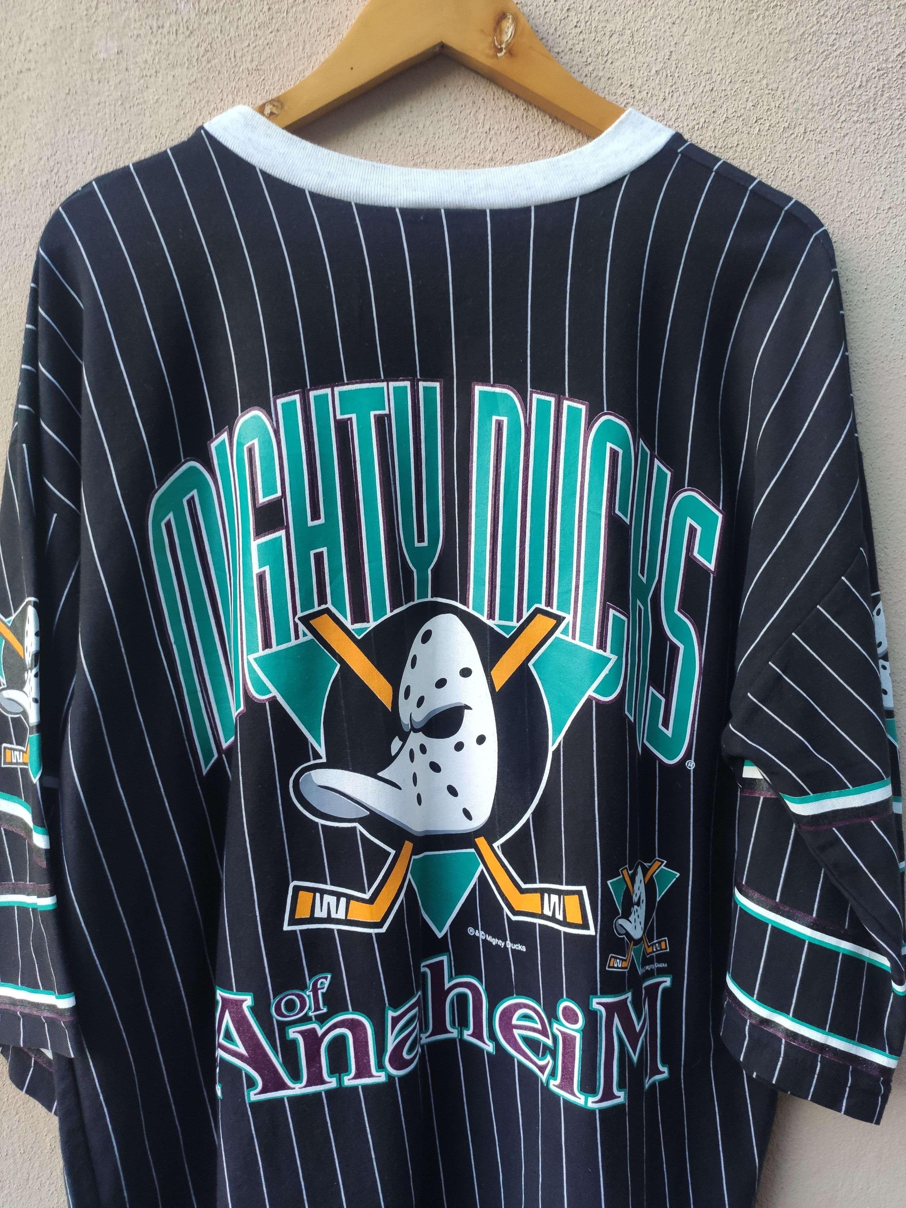 NHL 🔥 Vintage 90s Vintage Mighty Ducks t shirt 3 quarter Size US XL / EU 56 / 4 - 6 Thumbnail
