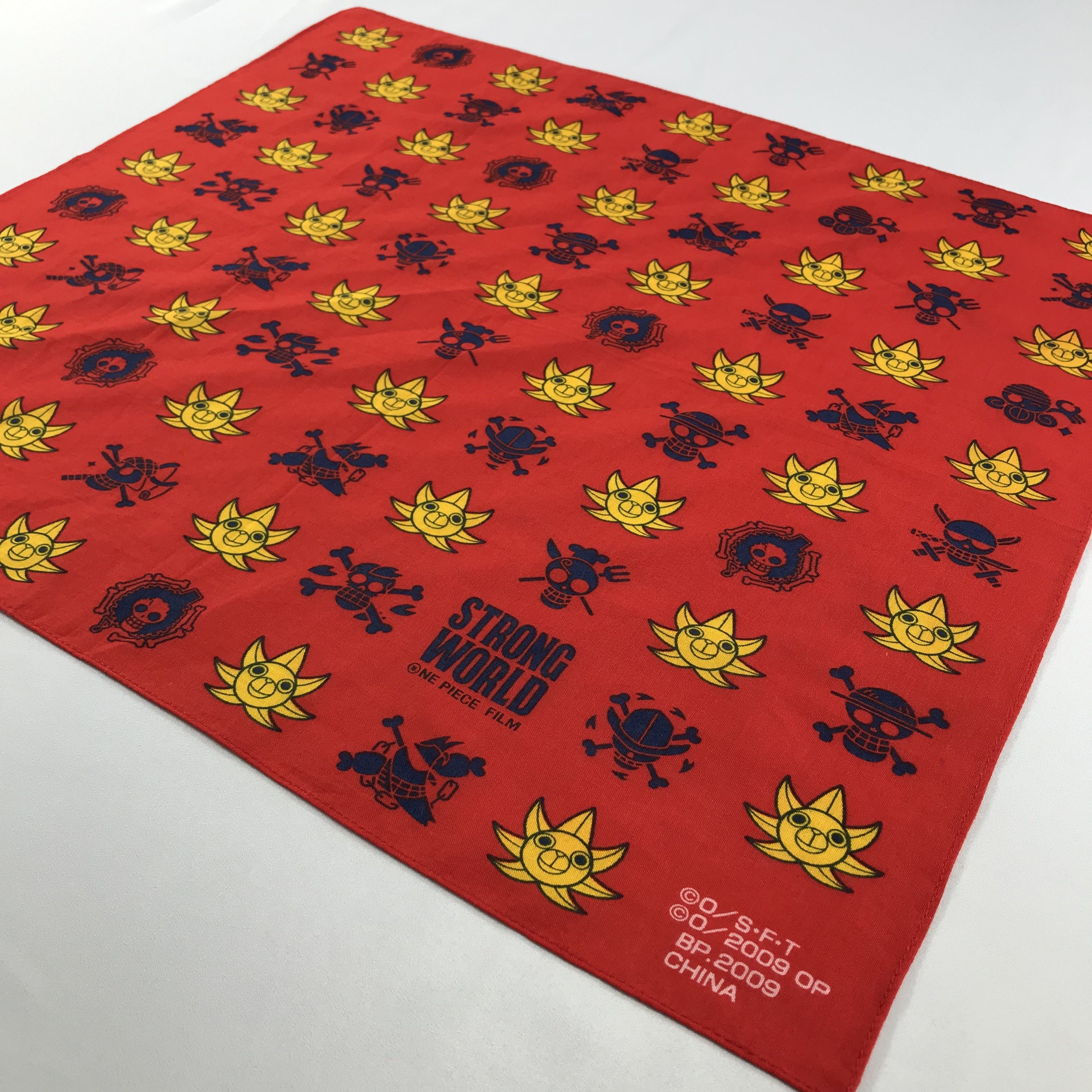 Anime × One Piece × Vintage One Piece Bandana / Handkerchief / Neckerchief -S2390 Size ONE SIZE - 2 Thumbnail