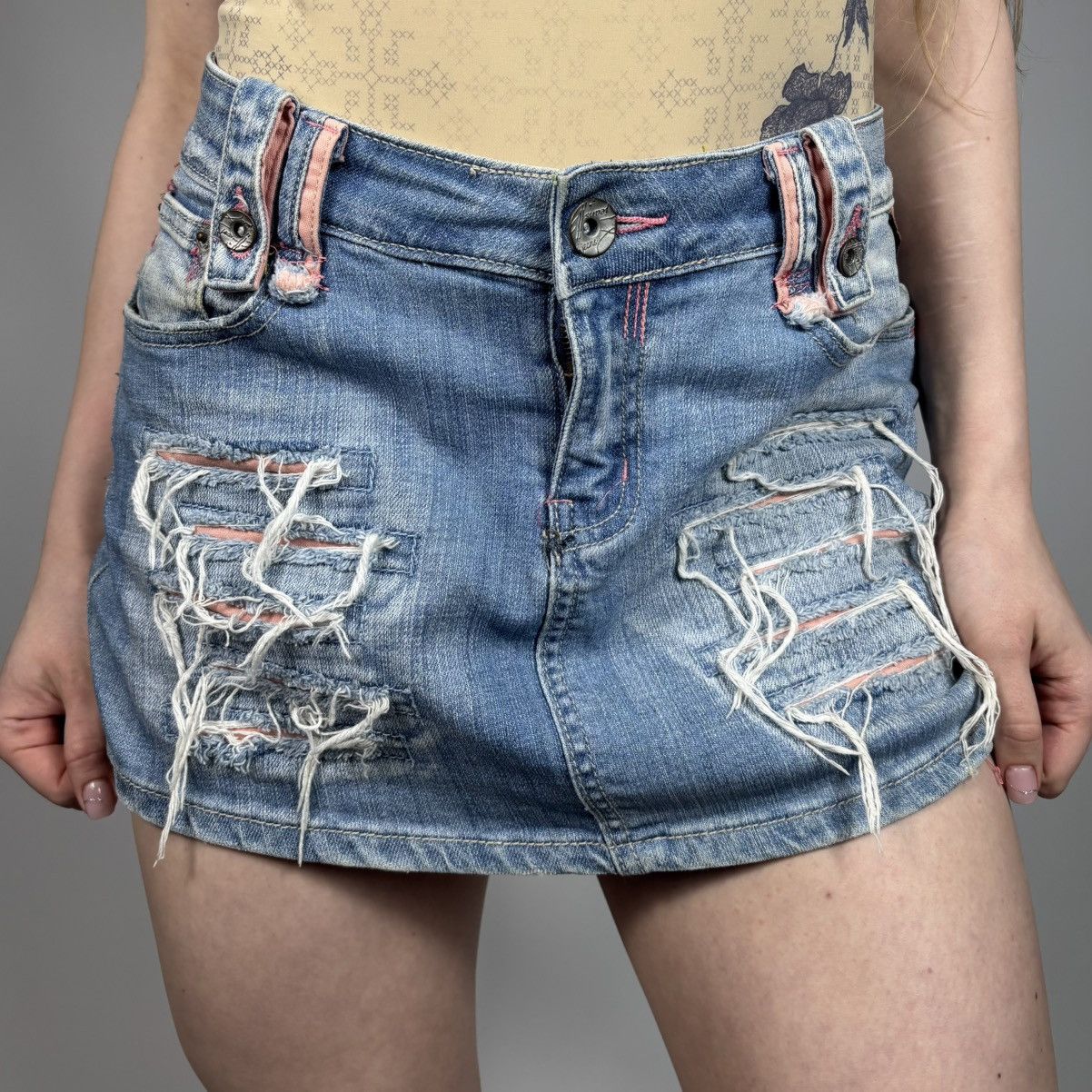 Japanese Brand Vintage Y2K Japanese Distressed Retro Style Mini Skirt Style Size 29" - 3 Thumbnail