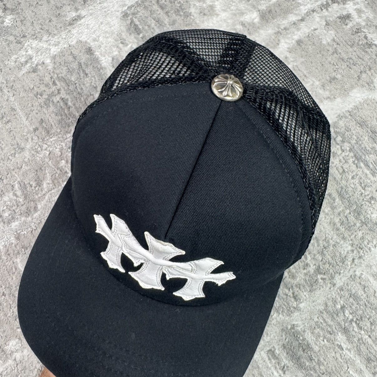 Chrome Hearts Cemetery cross patch trucker hat Size ONE SIZE - 4 Thumbnail