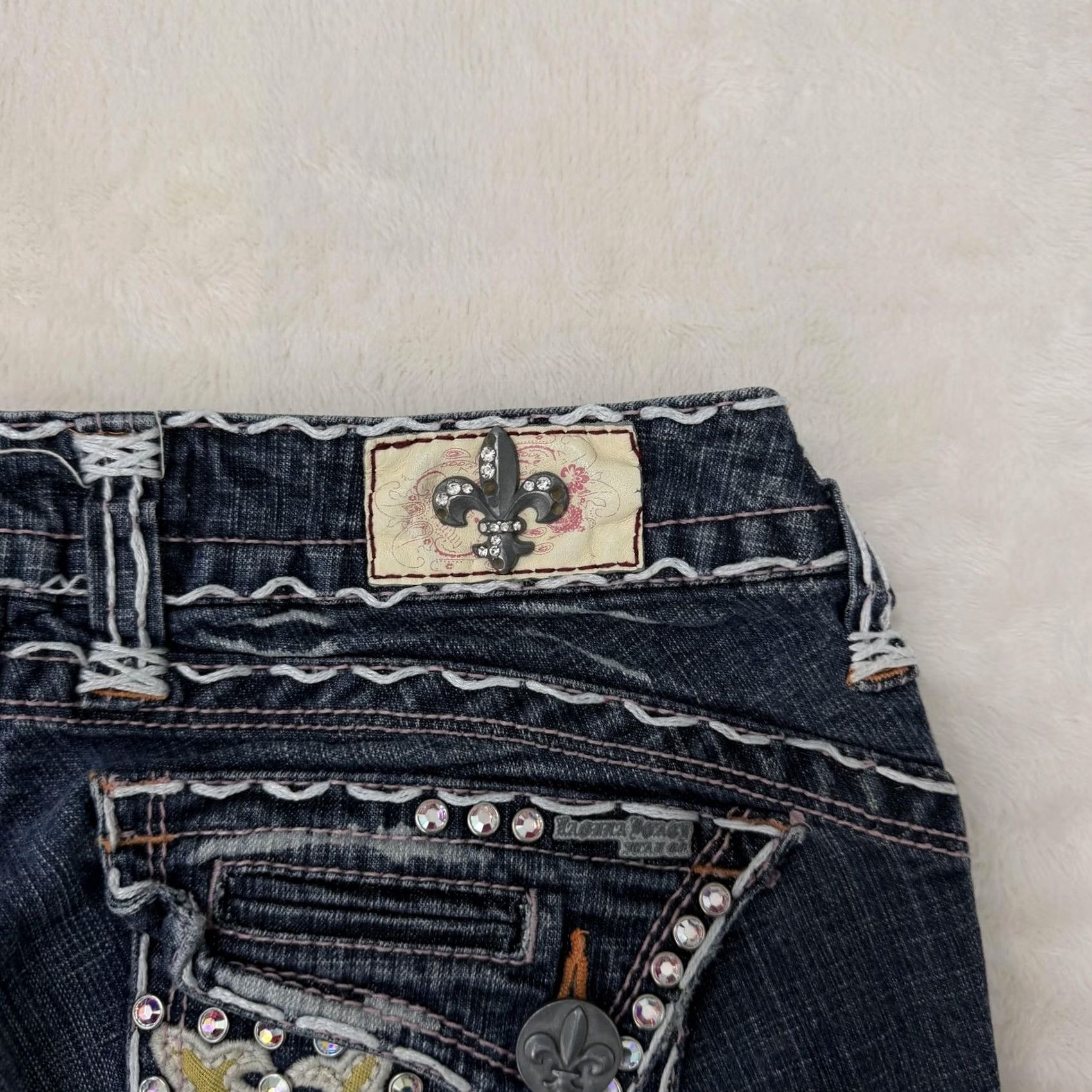Vintage Laguna Beach Jeans Pants Womens 28x34 Low Rise Straight Rhinestone Cross Denim Blue 5-Pocket Distressed Mojave Style Mens Womens Size 29" - 3 Thumbnail