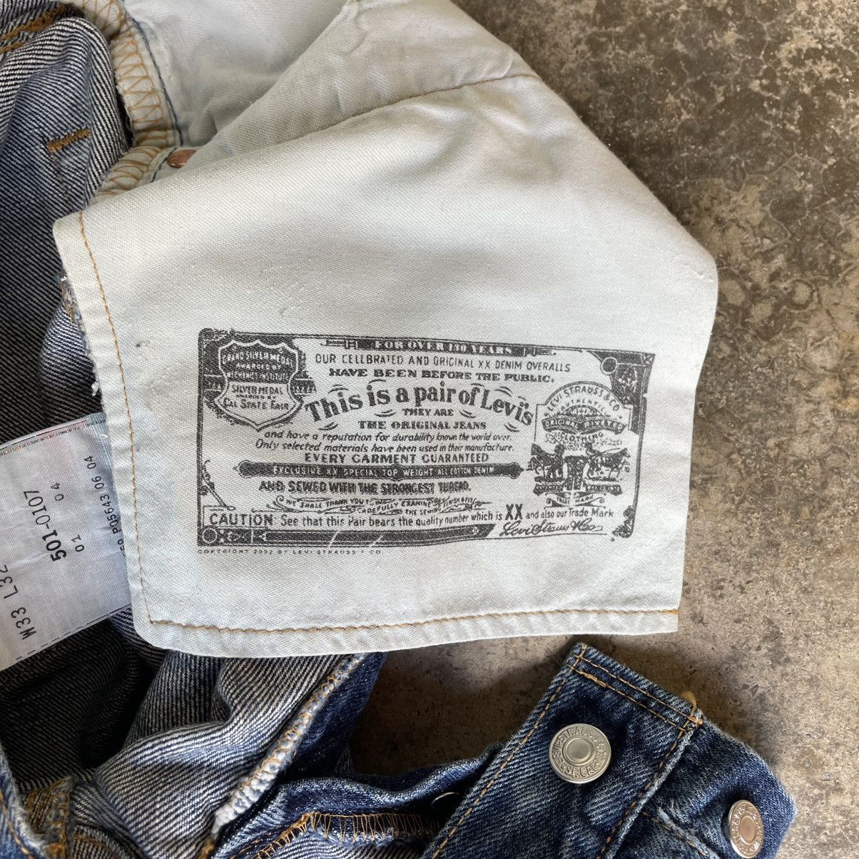 Levi's Vintage Clothing 🔥Vintage Levis 501 Stoned Washed Ripped Distress Denim Jeans Size US 33 - 16 Thumbnail