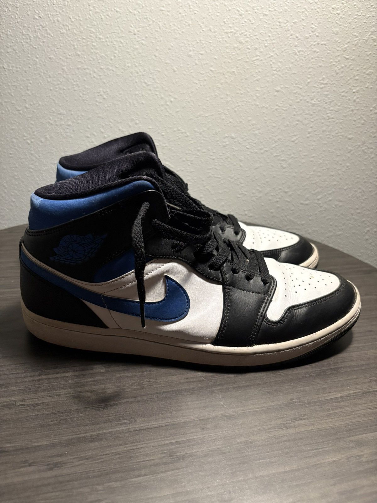 Jordan Brand × Nike Jordan 1 Mid White Black Racer Blue Size US 12 / EU 45 - 1 Thumbnail