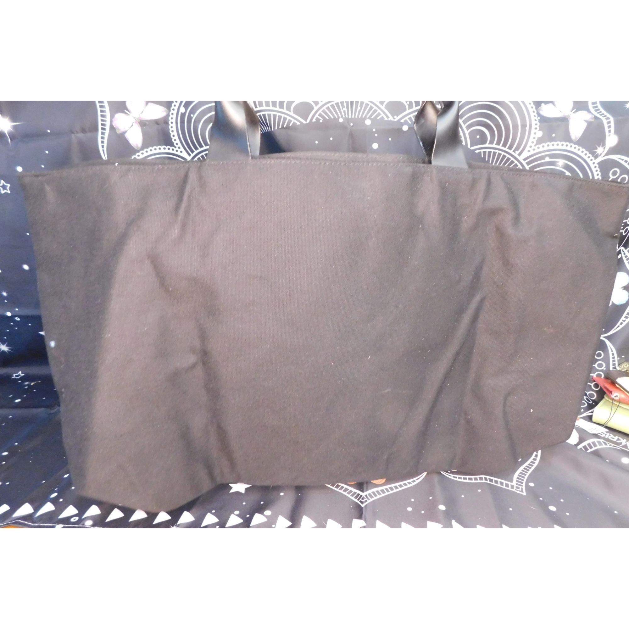 Victoria's Secret Victoria's Secret Black And Silver Sequin Tote With Wristlet Size ONE SIZE - 7 Thumbnail