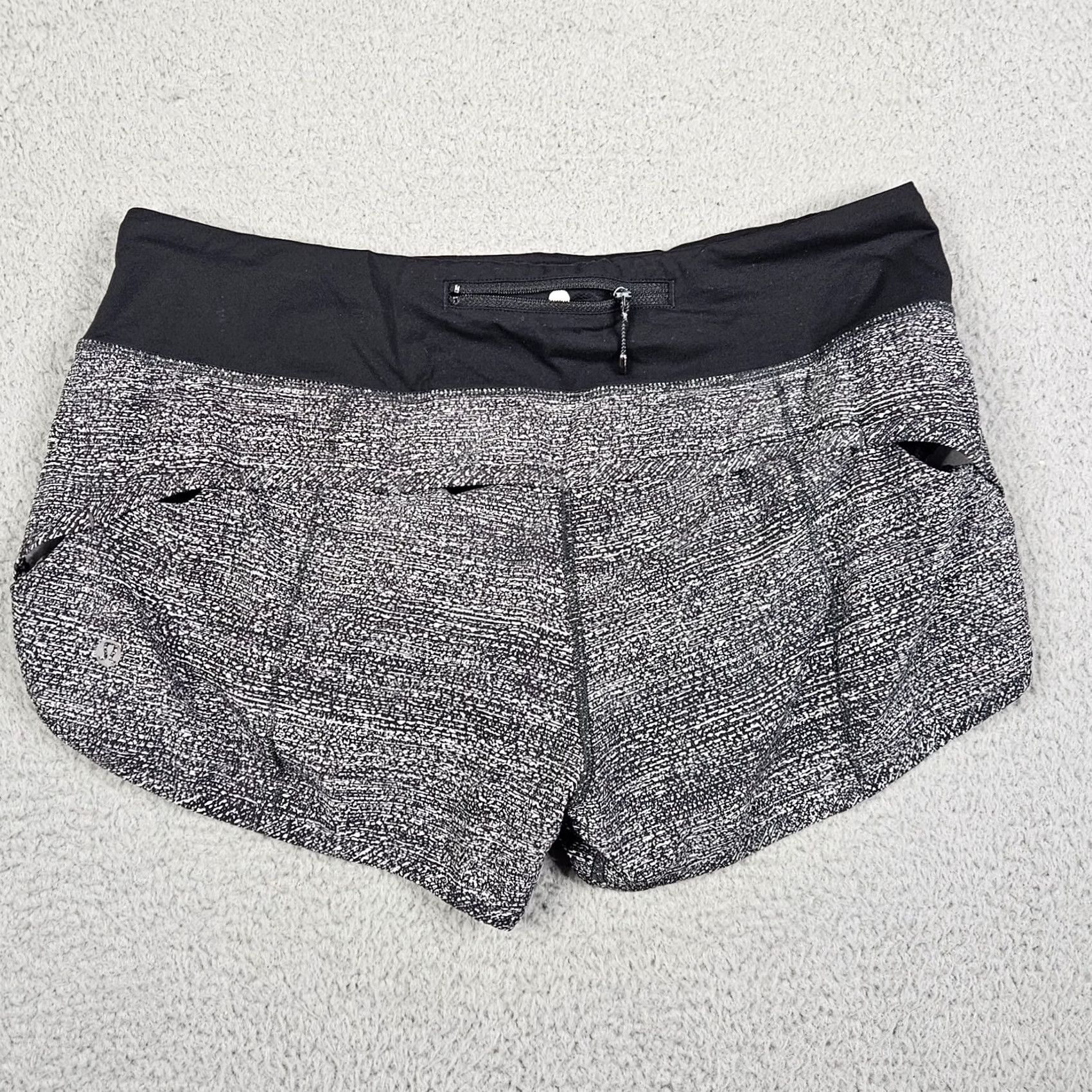 Lululemon Lululemon Speed Up Short Women's Sz 8 Alpine White Black Salt W7AFSS Size 30" / US 8 / IT 44 - 4 Thumbnail