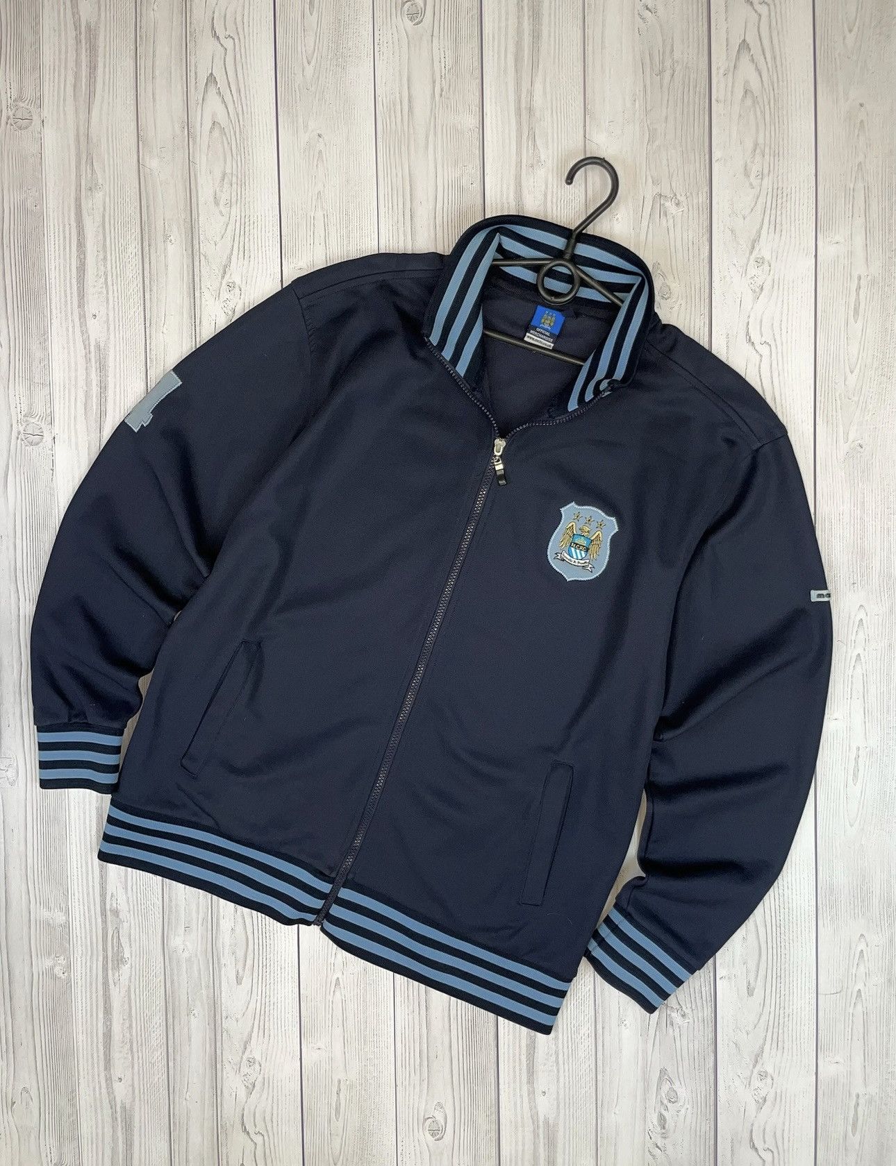 Vintage Vintage Manchester City vintage jacket retro rare size L Size US L / EU 52-54 / 3 - 1 Thumbnail