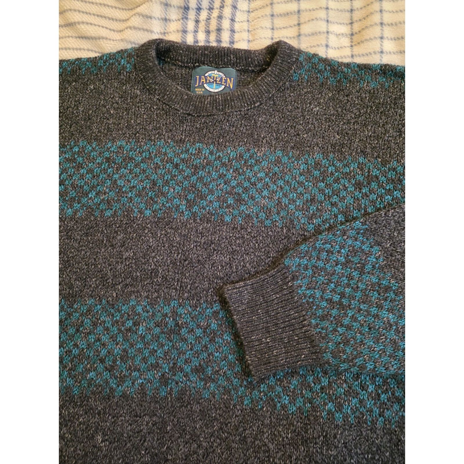 Jantzen VINTAGE Jantzen Striped Crewneck Sweater Turquoise Charcoal L Unisex Adults Denim? Size US L / EU 52-54 / 3 - 2 Thumbnail