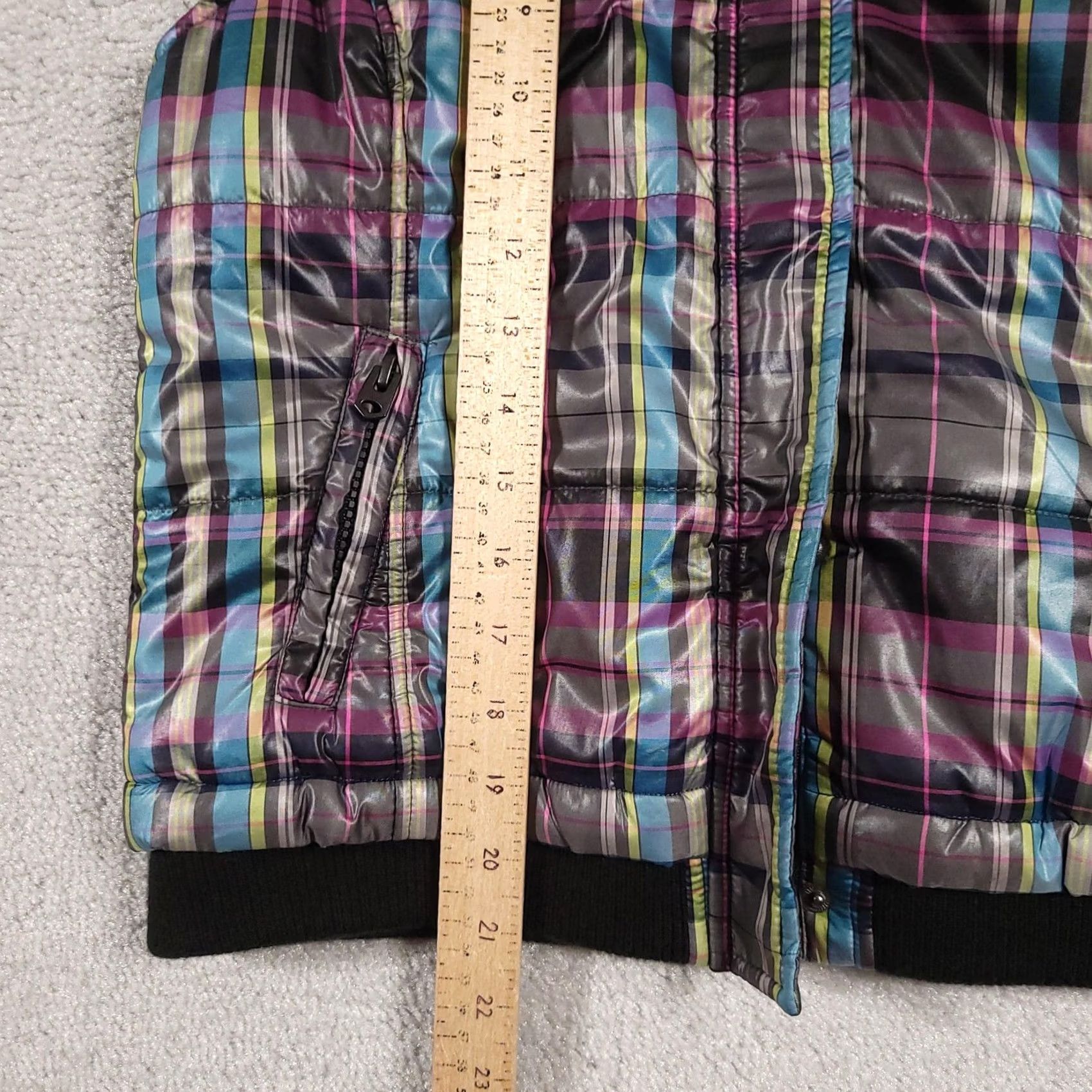 Vintage VINTAGE Christopher & Banks Vest Womens Petite Small Plaid Puffer Sleeveless Zip Pockets Size S / US 4 / IT 40 - 7 Thumbnail