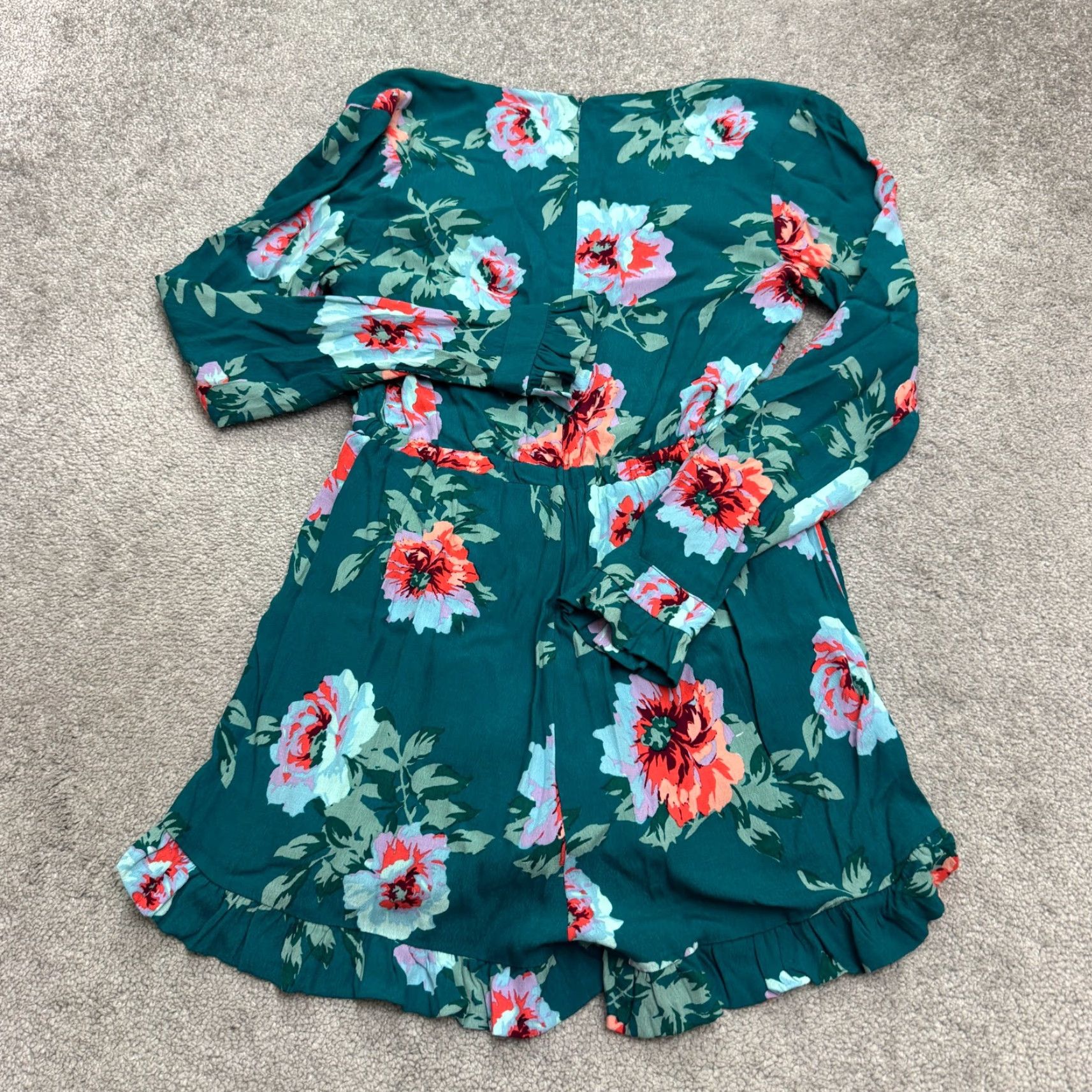 MINKPINK Minkpink Romper Womens S Green Long Sleeve V-Neck Floral Boho Summer Beach Bohemian One-Piece Size S / US 4 / IT 40 - 2 Thumbnail