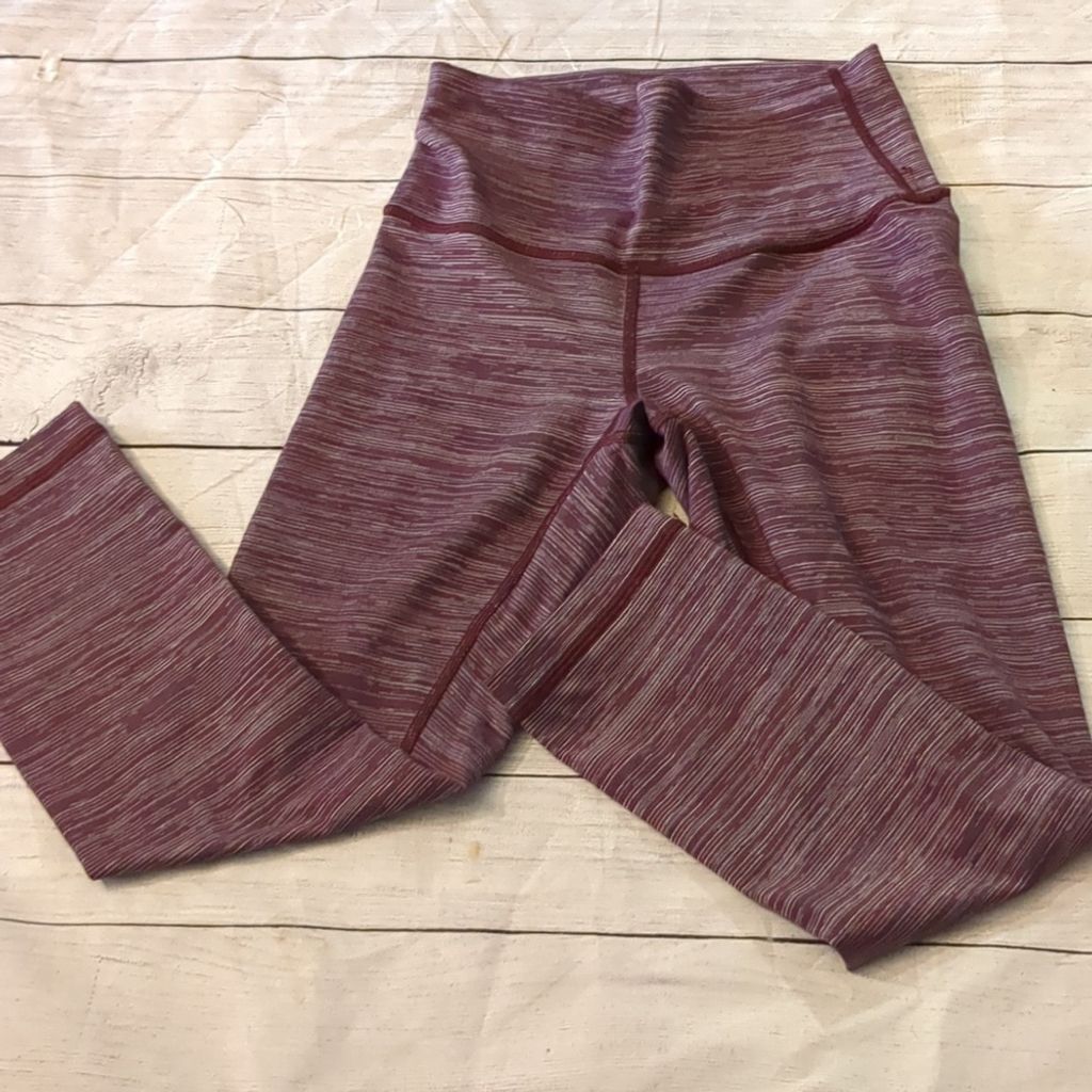 Lululemon Lululemon wunder under crop high rise leggings size 4 Size 27" / US 4 / IT 40 - 1 Thumbnail