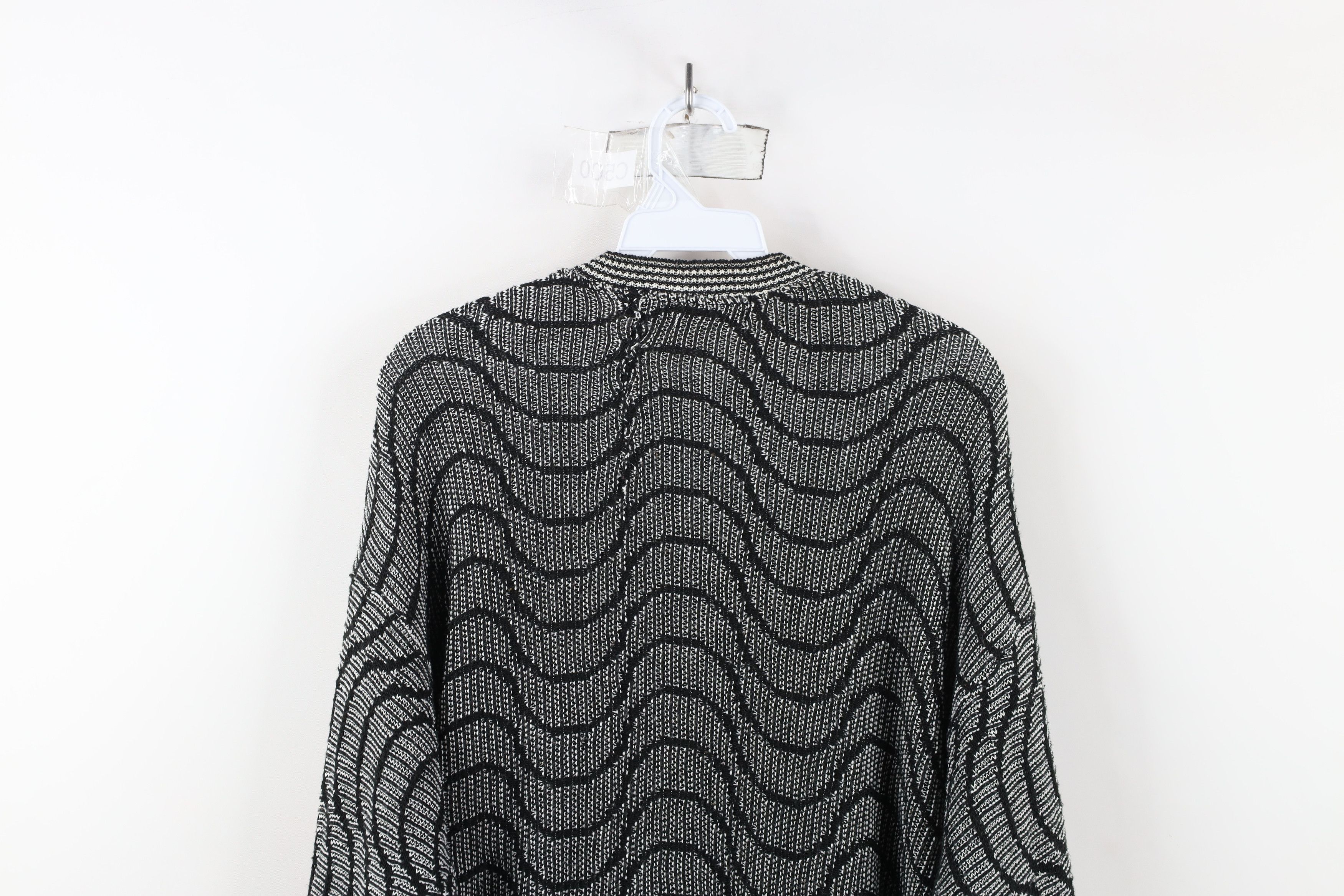 Vintage Vintage 90s Streetwear Wavy Ribbed Knit Crewneck Sweater USA Size US L / EU 52-54 / 3 - 10 Thumbnail
