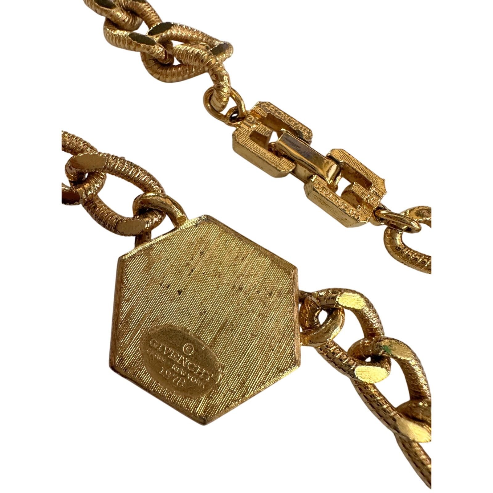 Givenchy Givenchy Vintage (1978) Necklace with "G" in Black Hexagon Size ONE SIZE - 3 Thumbnail