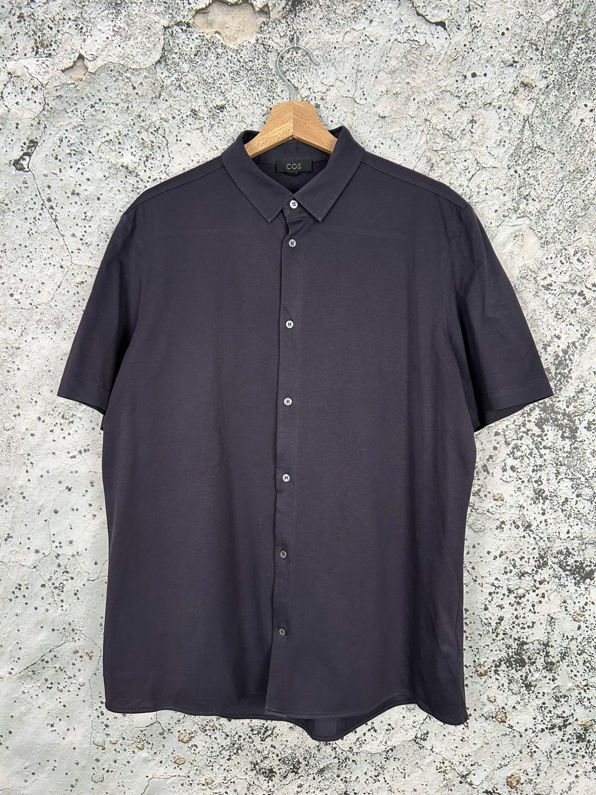 Cos COS Minimalist Scandinavian Basic Short Navy Avant Garde Size US L / EU 52-54 / 3 - 1 Thumbnail