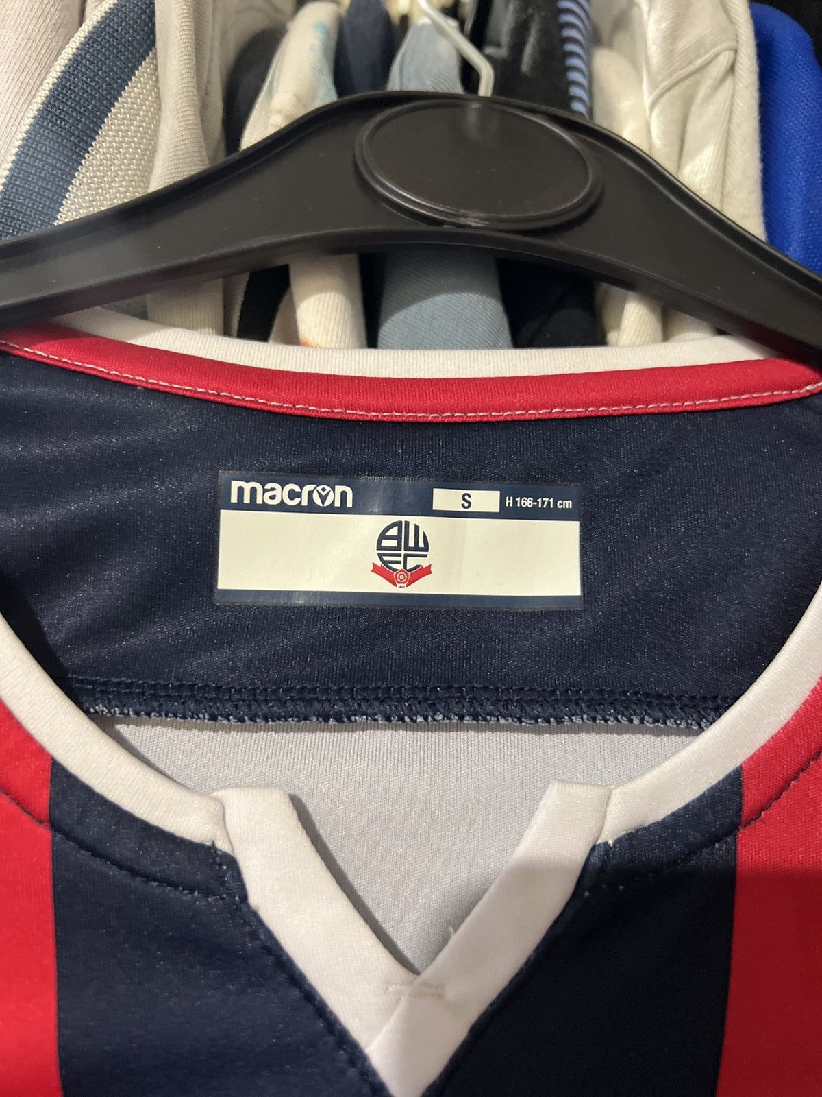 Macron × Vintage 2020/2021 VINTAGE BOLTON WANDERERS AWAY FOOTBALL SHIRT Size US S / EU 44-46 / 1 - 4 Thumbnail