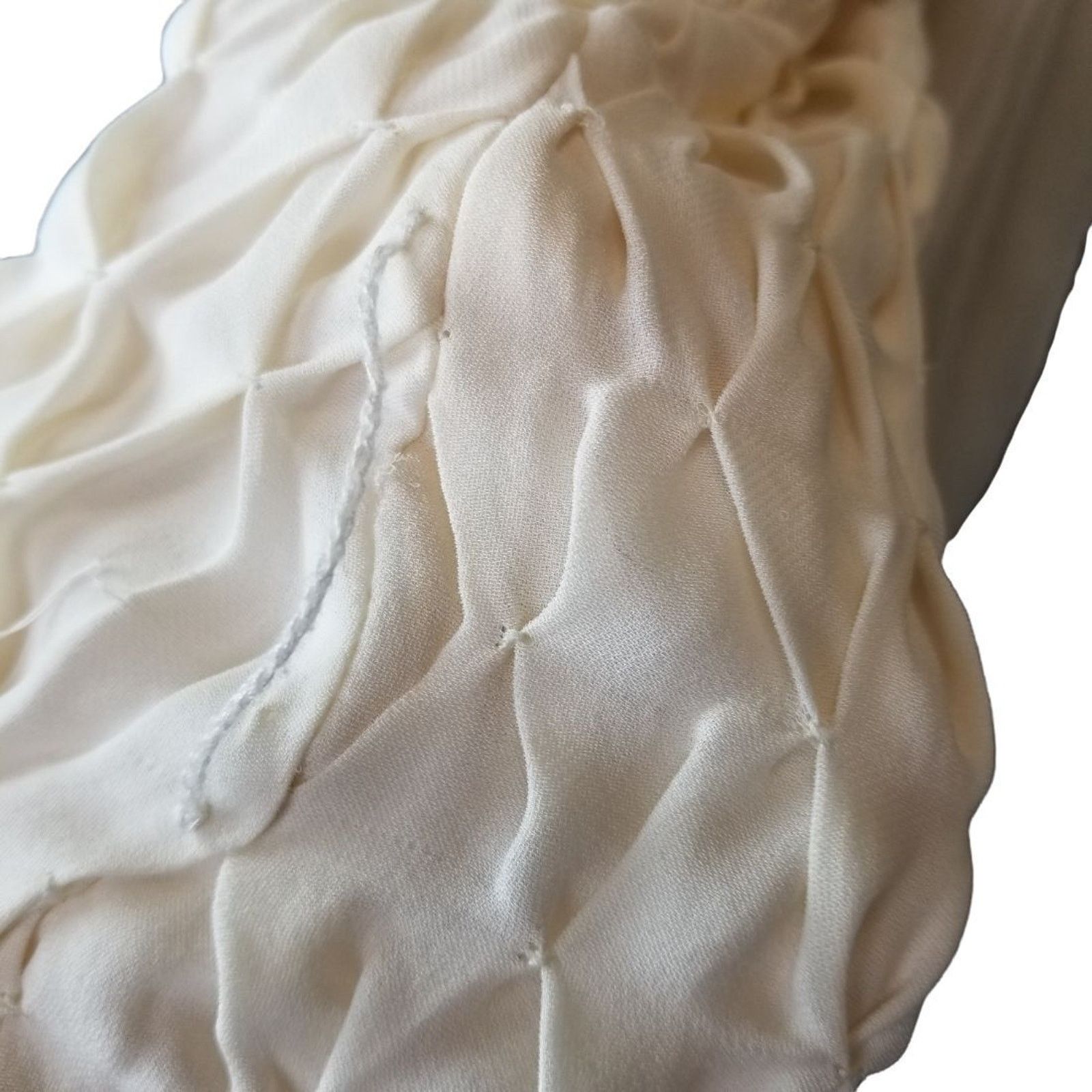 Alice + Olivia Alice + Olivia Silk Top Diamond Waffle Textured Quiet Luxury Size S / US 4 / IT 40 - 6 Thumbnail