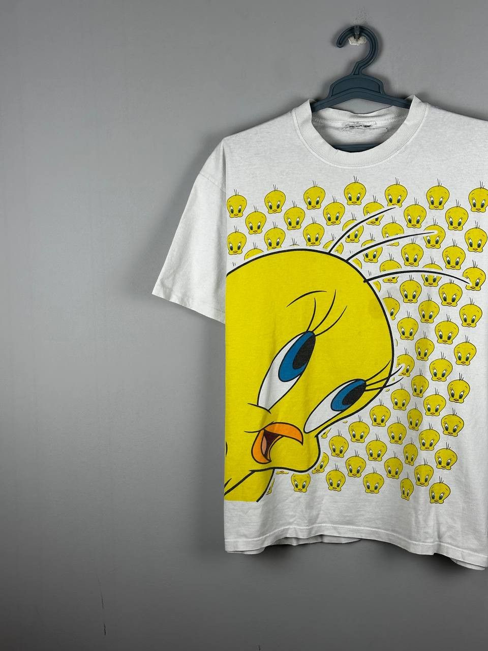 Vintage Vintage 1993 Tweety Bird Looney Toones T Shirt All Over Prin Size US L / EU 52-54 / 3 - 2 Thumbnail