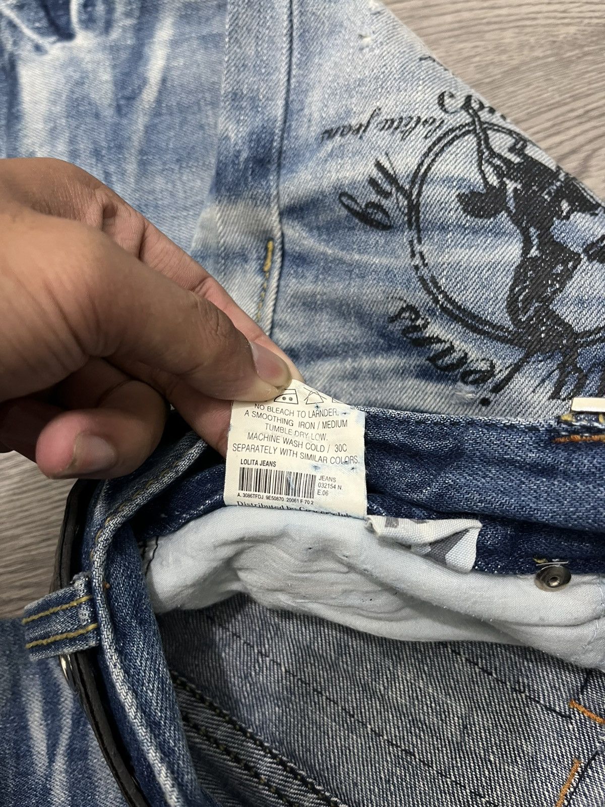 Japanese Brand 🇯🇵Lolita Distressing Jeans🇯🇵 Size US 29 - 12 Thumbnail
