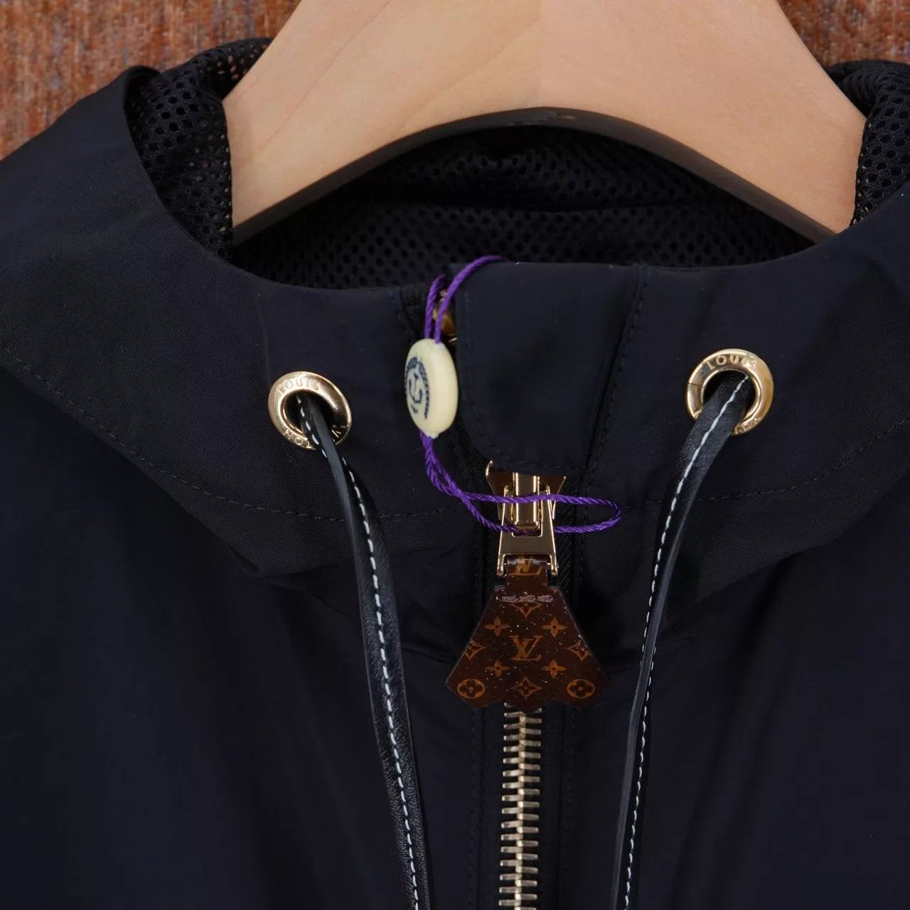 Louis Vuitton LV 24aw Hooded Short-Sleeve Jacket 34 New w/ Tags Size XS / US 0-2 / IT 36-38 - 7 Thumbnail