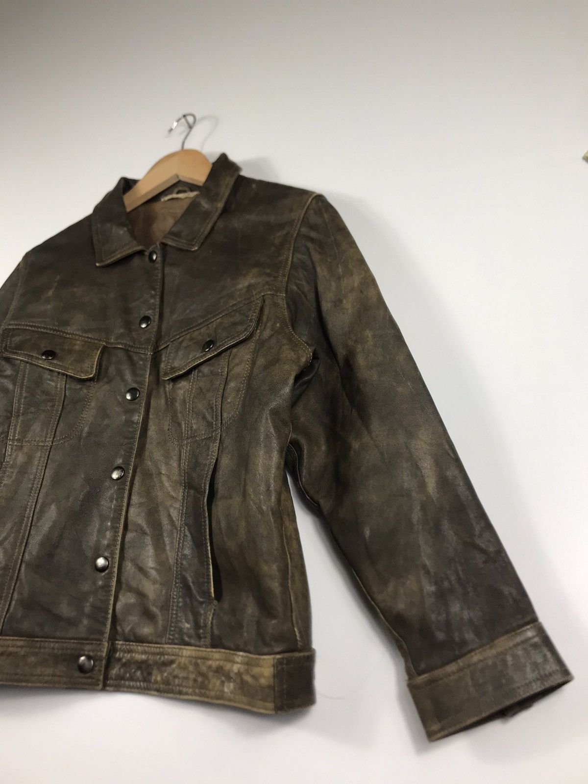 Japanese Brand × Vintage ⚡️Vintage Cross-Way Distressed Faded Leather Trucker Jacket Size XS / US 0-2 / IT 36-38 - 3 Thumbnail