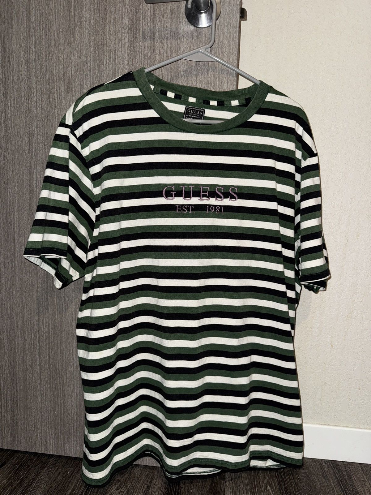 Guess Guess Green Striped Tee (XL) Size US XL / EU 56 / 4 - 1 Thumbnail