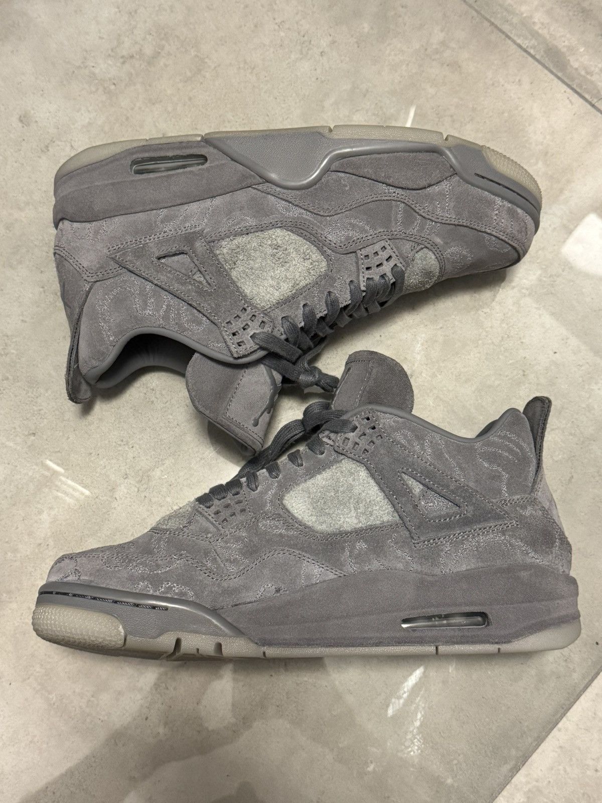 Jordan Brand × Kaws Jordan 4 Kaws Size US 9.5 / EU 42-43 - 5 Thumbnail