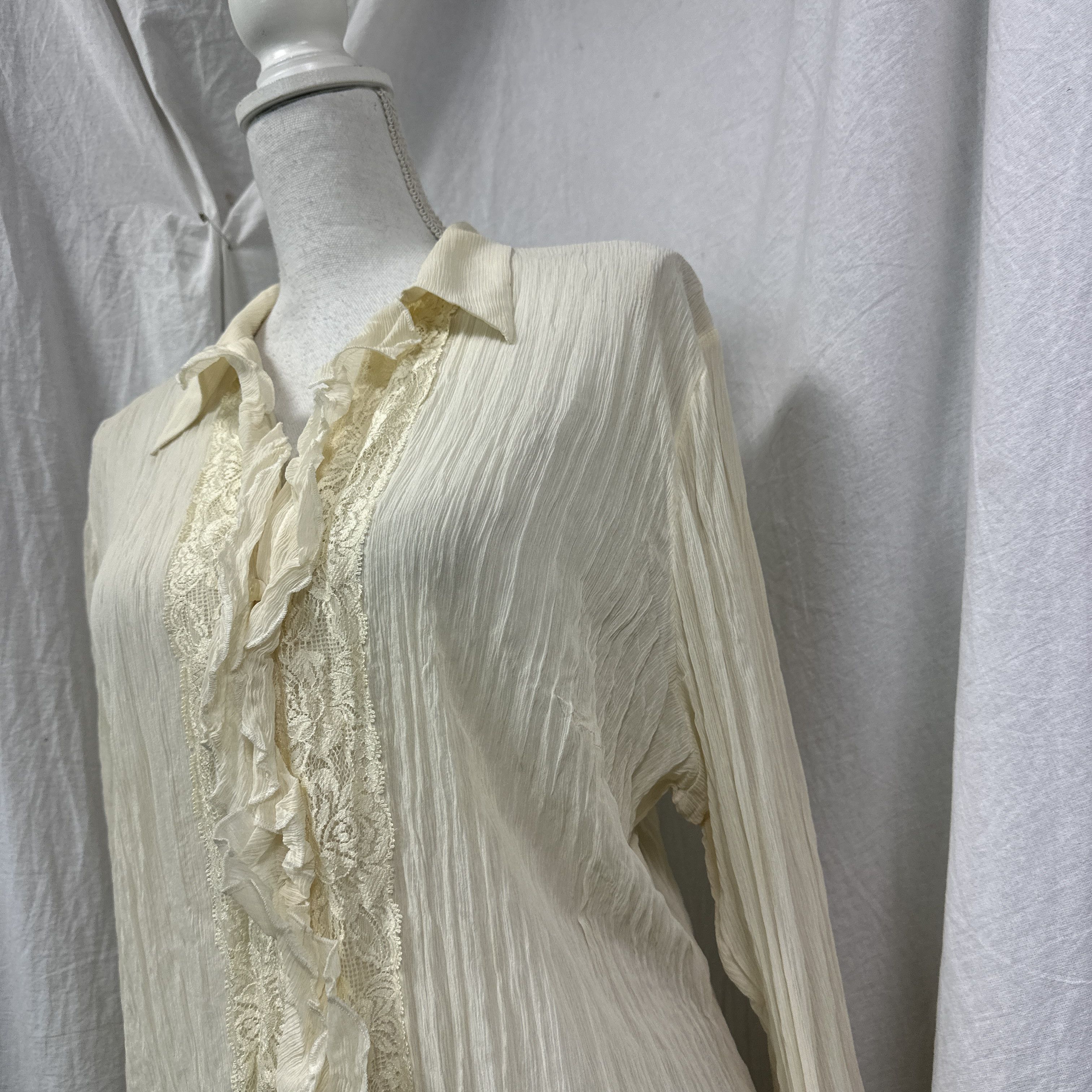 Vintage Vintage Avant Garde Off White Cream Lace Plated Shirt 00s Size L / US 10 / IT 46 - 5 Thumbnail