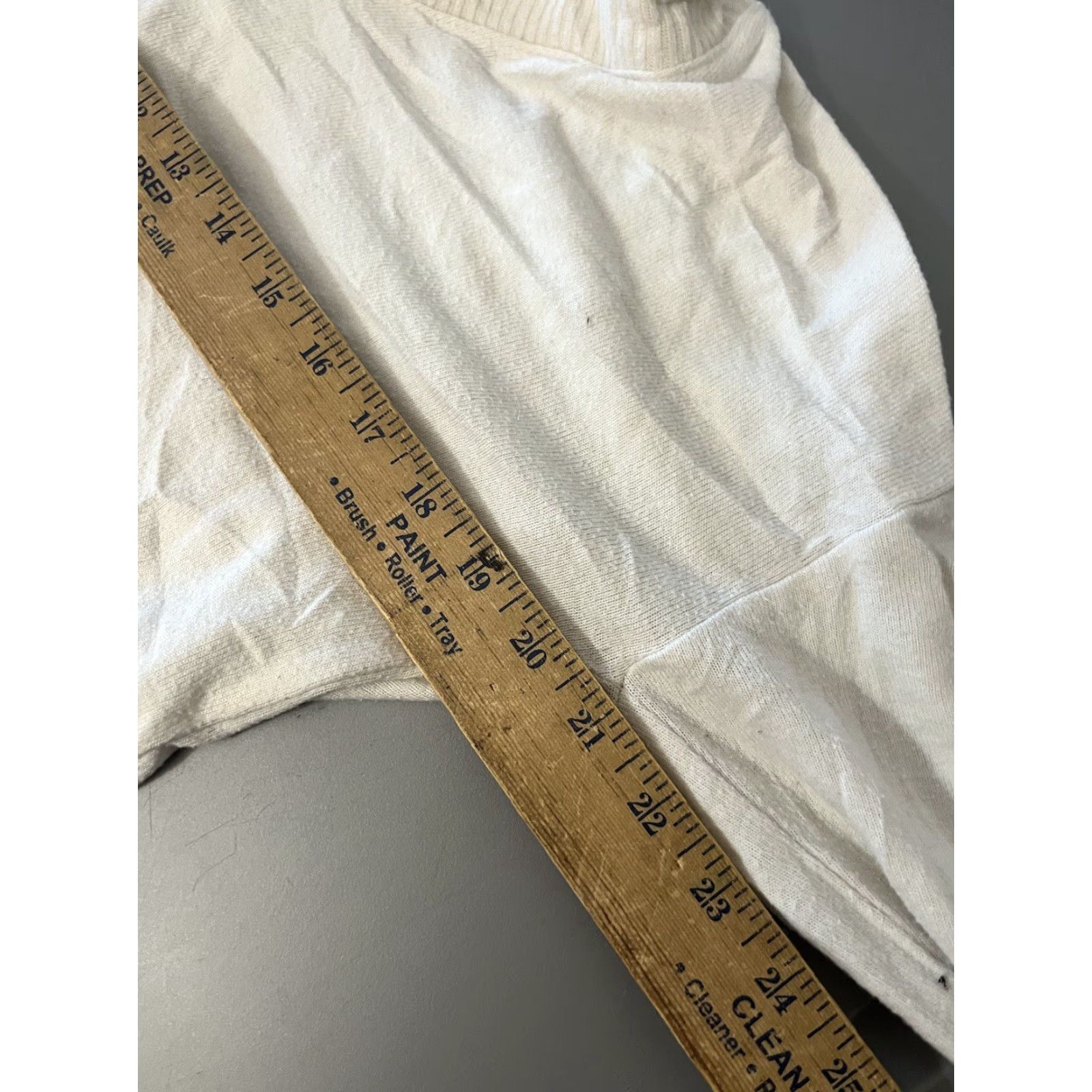 Loft Ann Taylor Loft Long Sleeve White Knit V Neck Sweater Size Small Oversized Size S / US 4 / IT 40 - 4 Thumbnail