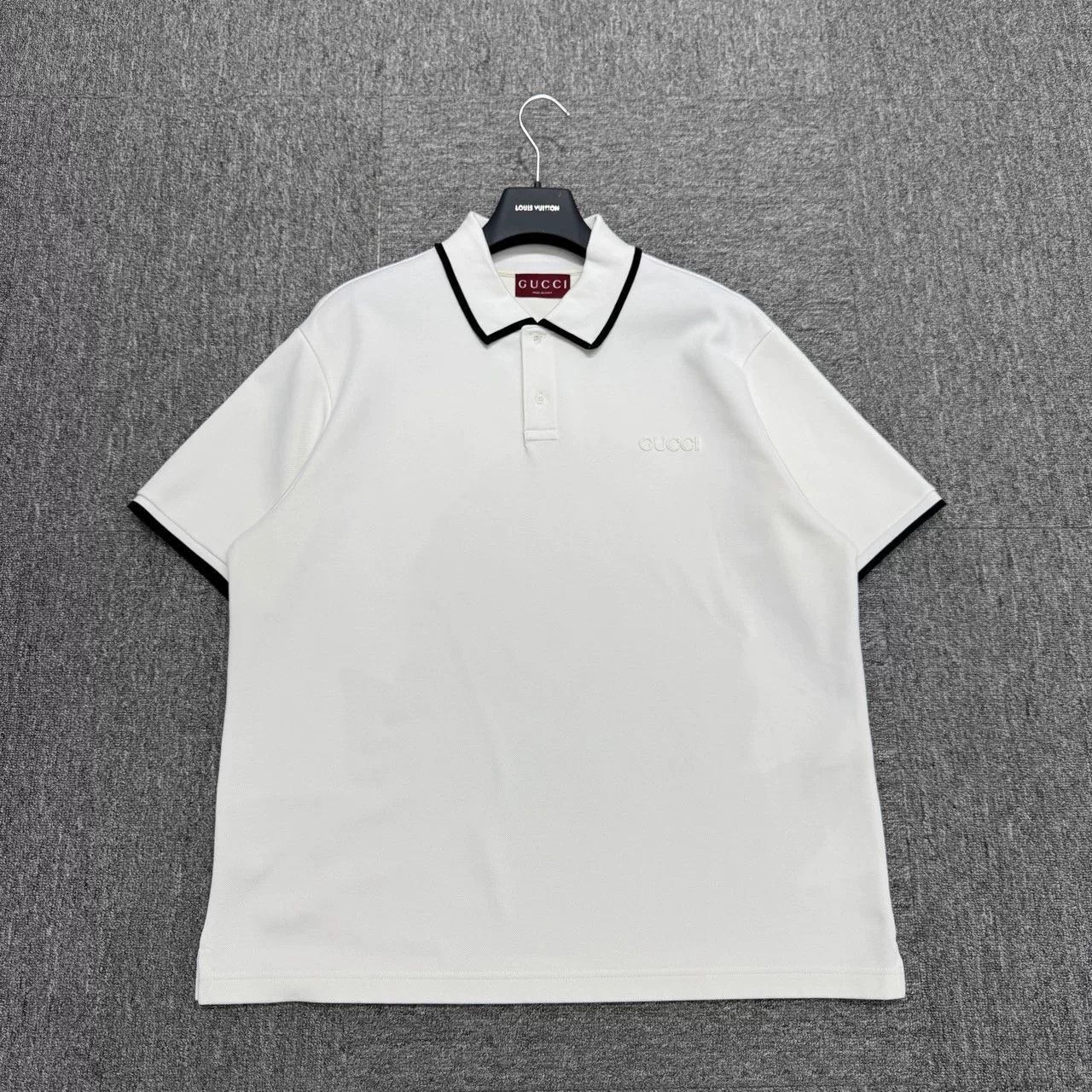 Gucci gucci polo shirt with logo at chest. Size US M / EU 48-50 / 2 - 1 Thumbnail