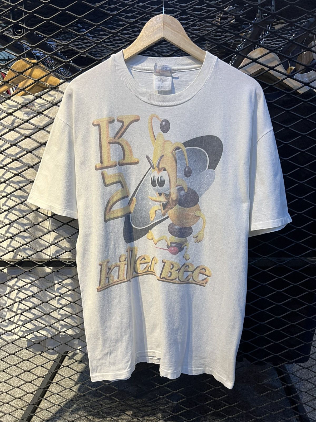Vintage Vintage Killer Bee 90s Shirt Size US L / EU 52-54 / 3 - 1 Thumbnail