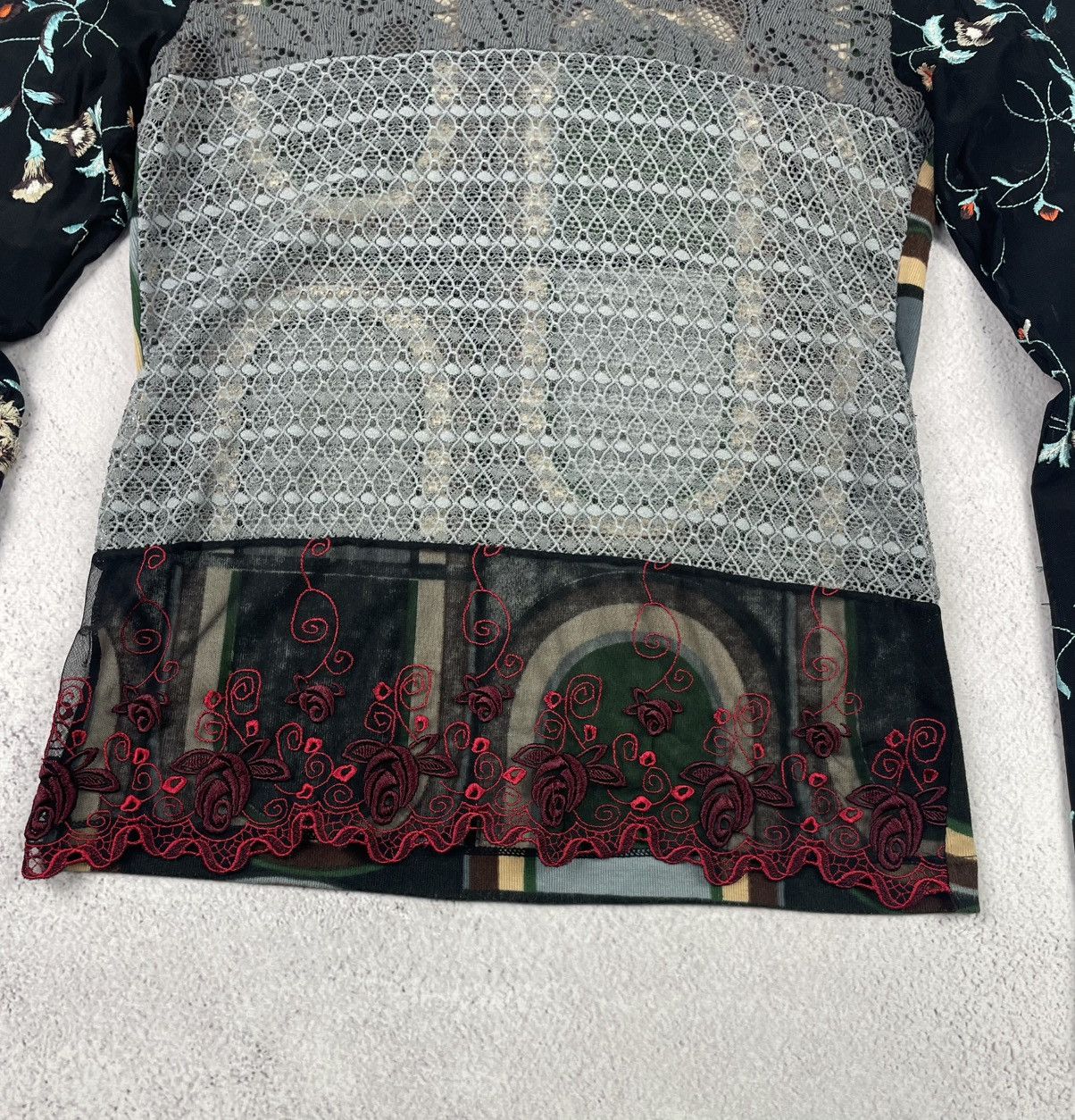 Custo Barcelona × Vintage Custo Barcelona Women’s Vintage Mesh Top Floral Geometric S Size S / US 4 / IT 40 - 5 Thumbnail