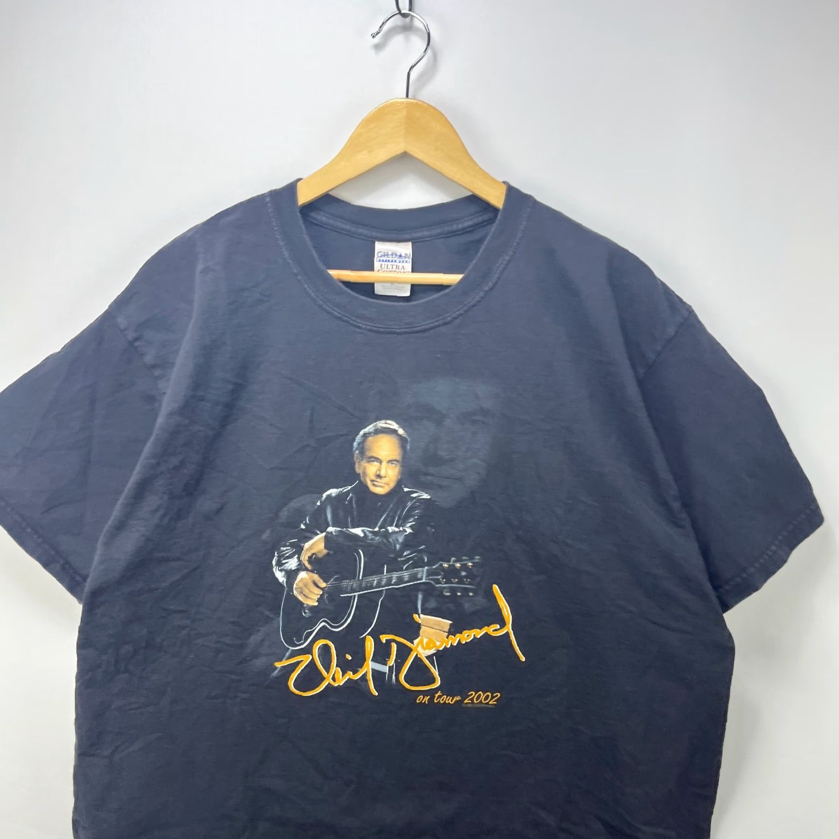 Vintage Vintage Neil Diamond Band Tour T-Shirt XL Black User: Vintage Neil Diamond Band Tour T-Shirt XL Black Size US XL / EU 56 / 4 - 2 Thumbnail