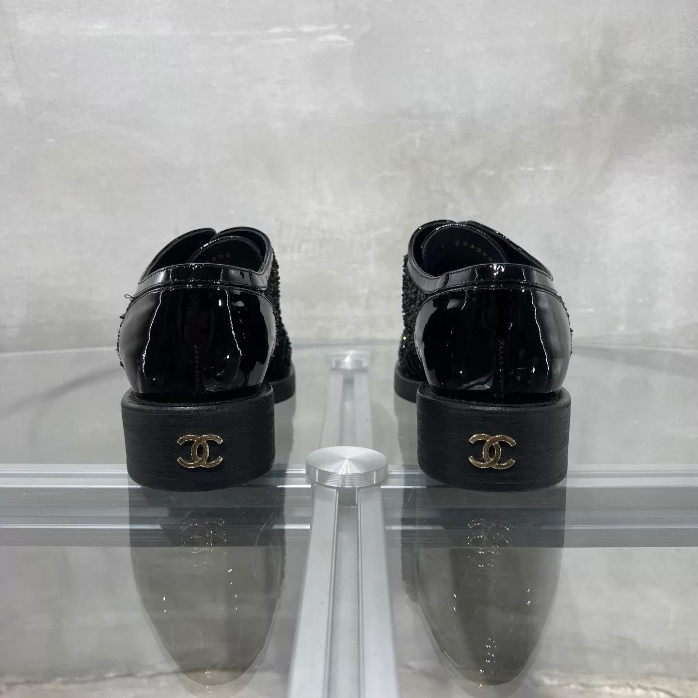 Chanel Chanel Black Patent Leather Sequin Derby EUR36 Size US 5.5 / IT 35.5 - 6 Thumbnail