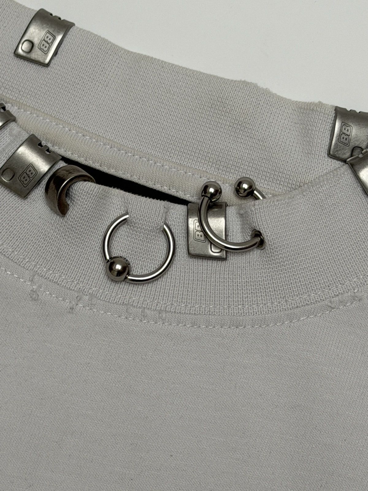 Balenciaga Balenciaga Piercings Collar Oversized Tee Shirt Off White Size US M / EU 48-50 / 2 - 7 Thumbnail