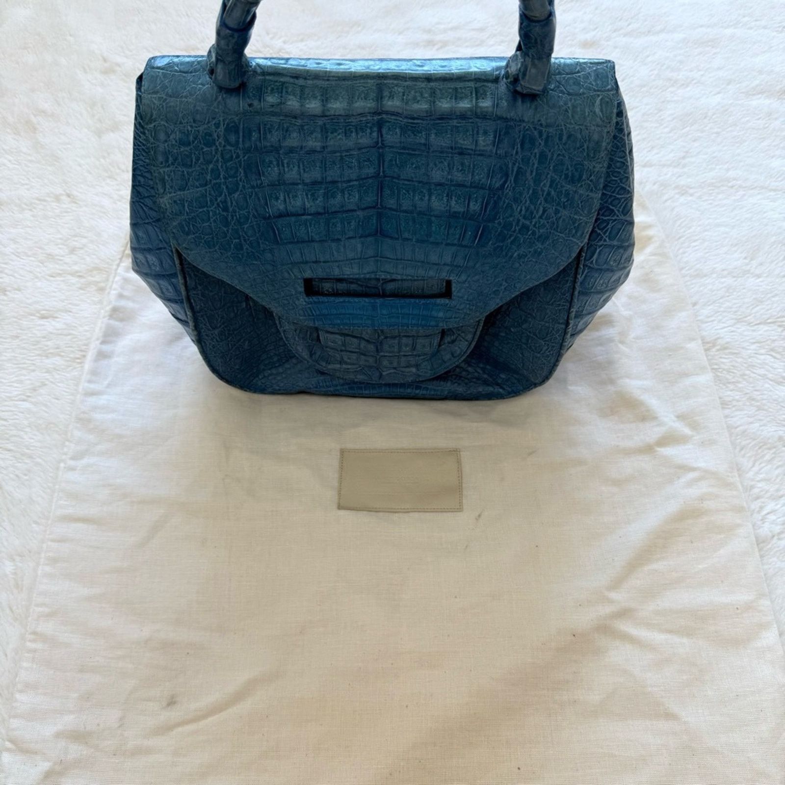 Nancy Gonzalez Nancy Gonzalez Flap Pocket Bag Crocodile Medium Retail 2200$ Size ONE SIZE - 10 Thumbnail