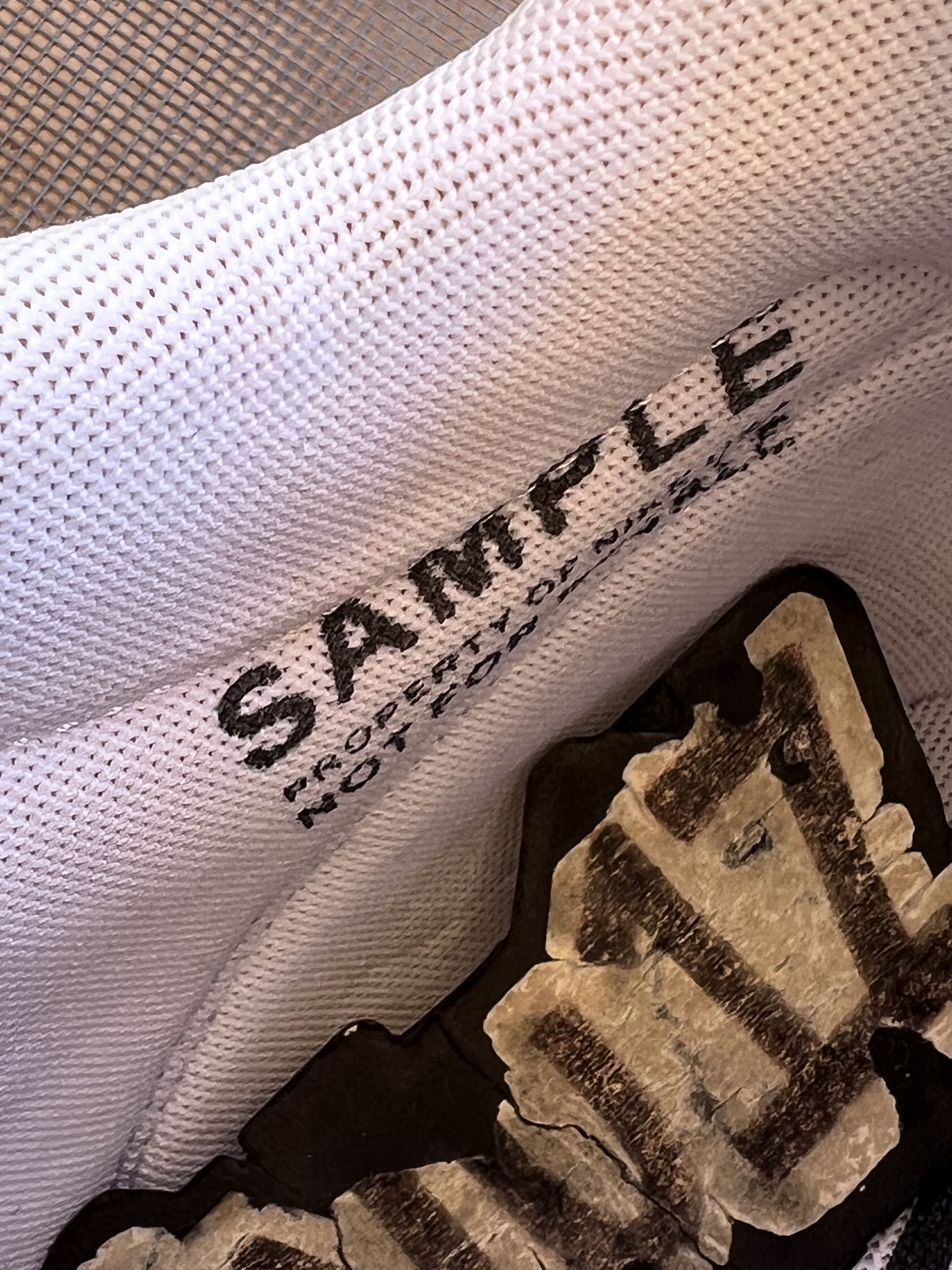 Nike 2014 Nike Tiempo Trainer Mid LOOKESEE SAMPLE NSW sz. 9 Size US 9 / EU 42 - 22 Thumbnail