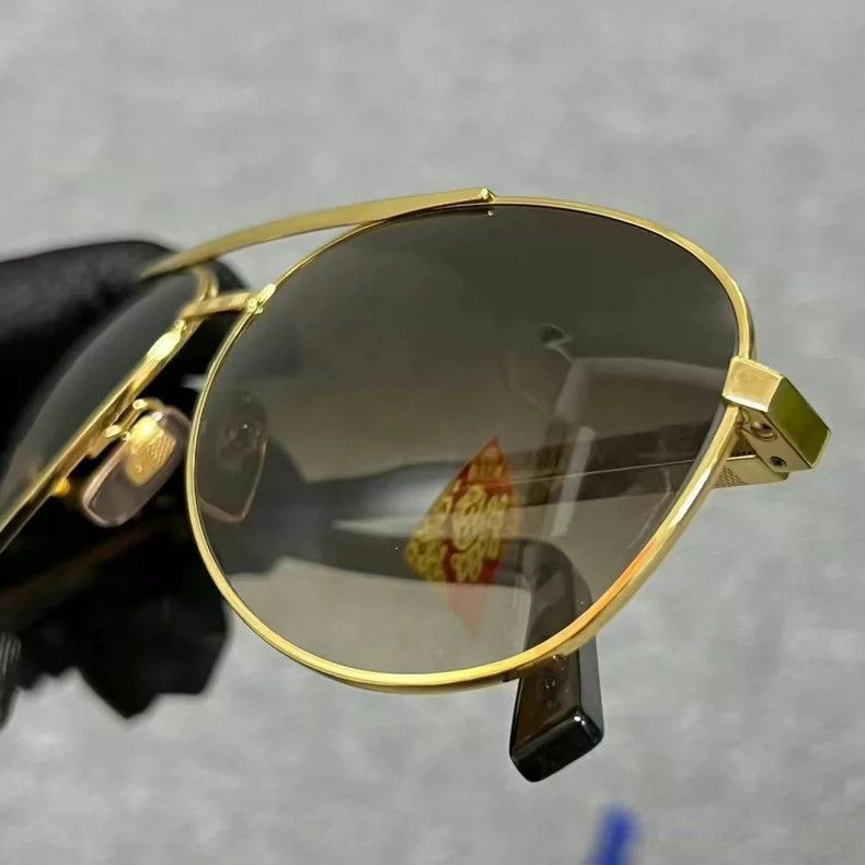 Louis Vuitton Louis Vuitton Pilot Sunglasses with Original Case -2505 Size ONE SIZE - 3 Thumbnail