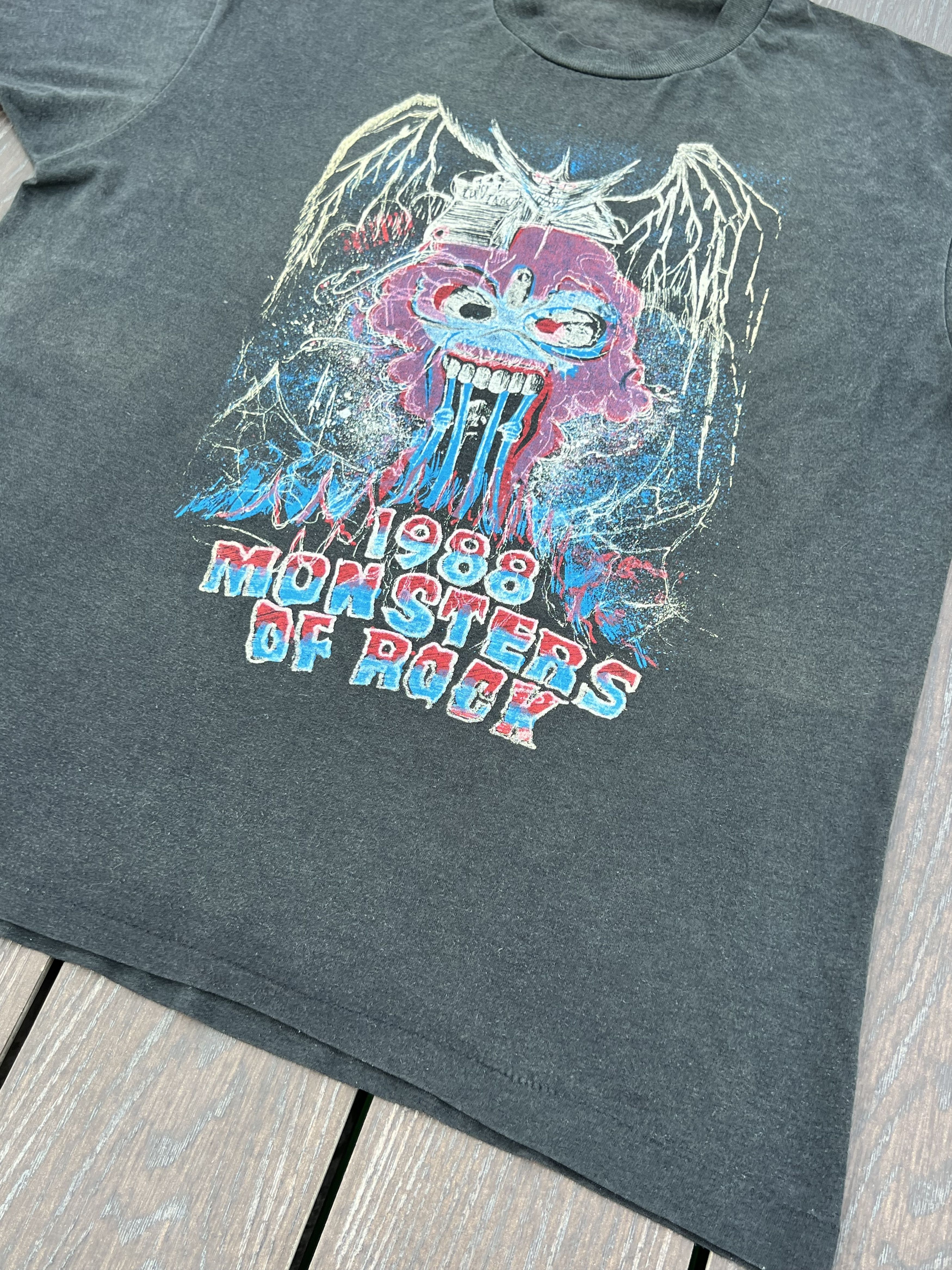 Vintage Vintage 1988 Monsters of rock 1988 t-shirt Size US XL / EU 56 / 4 - 5 Thumbnail