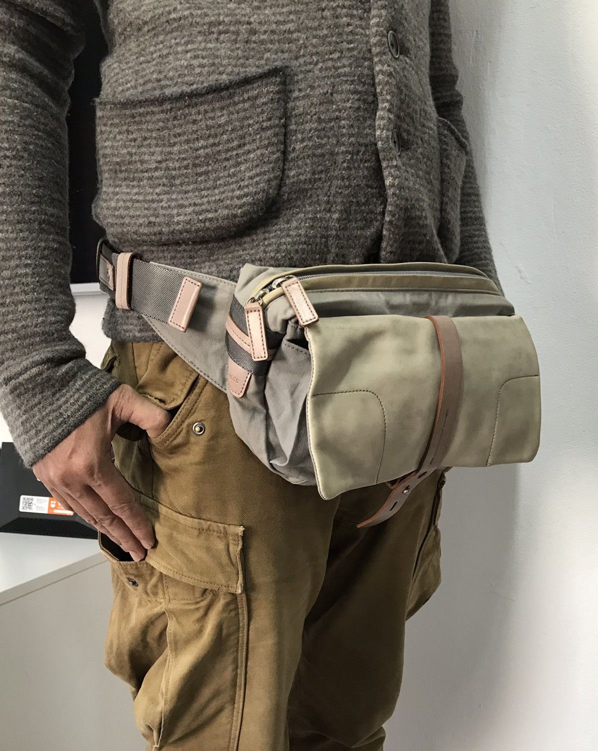Yohji Yamamoto Y’saccs Yohji Yamamoto Horse Leather Crossbody Waist Bag Size ONE SIZE - 2 Thumbnail