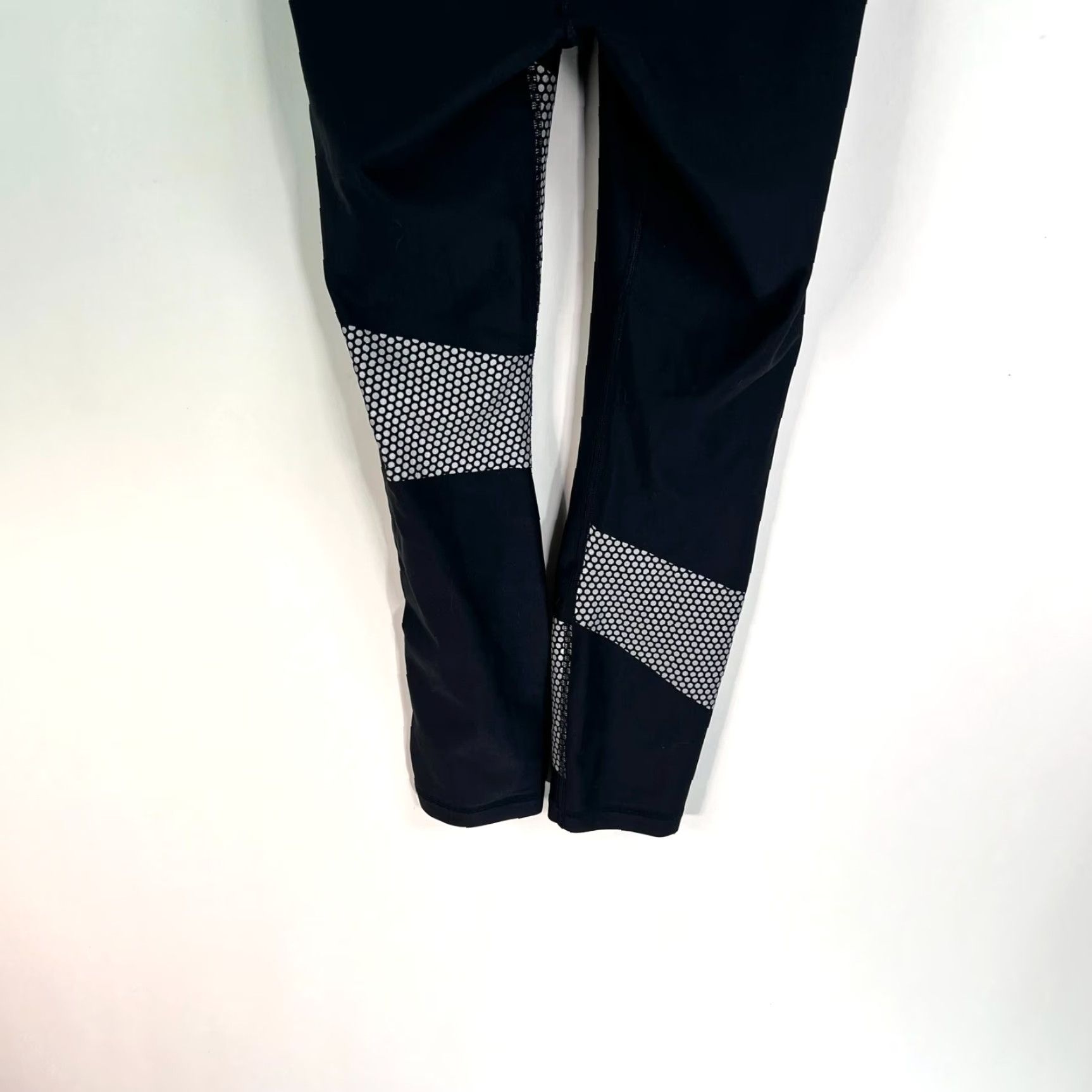 Under Armour UNDER ARMOUR Women's HeatGear Armour Graphic Ankle Crop Leggings M Black Size 32" / US 10 / IT 46 - 6 Thumbnail