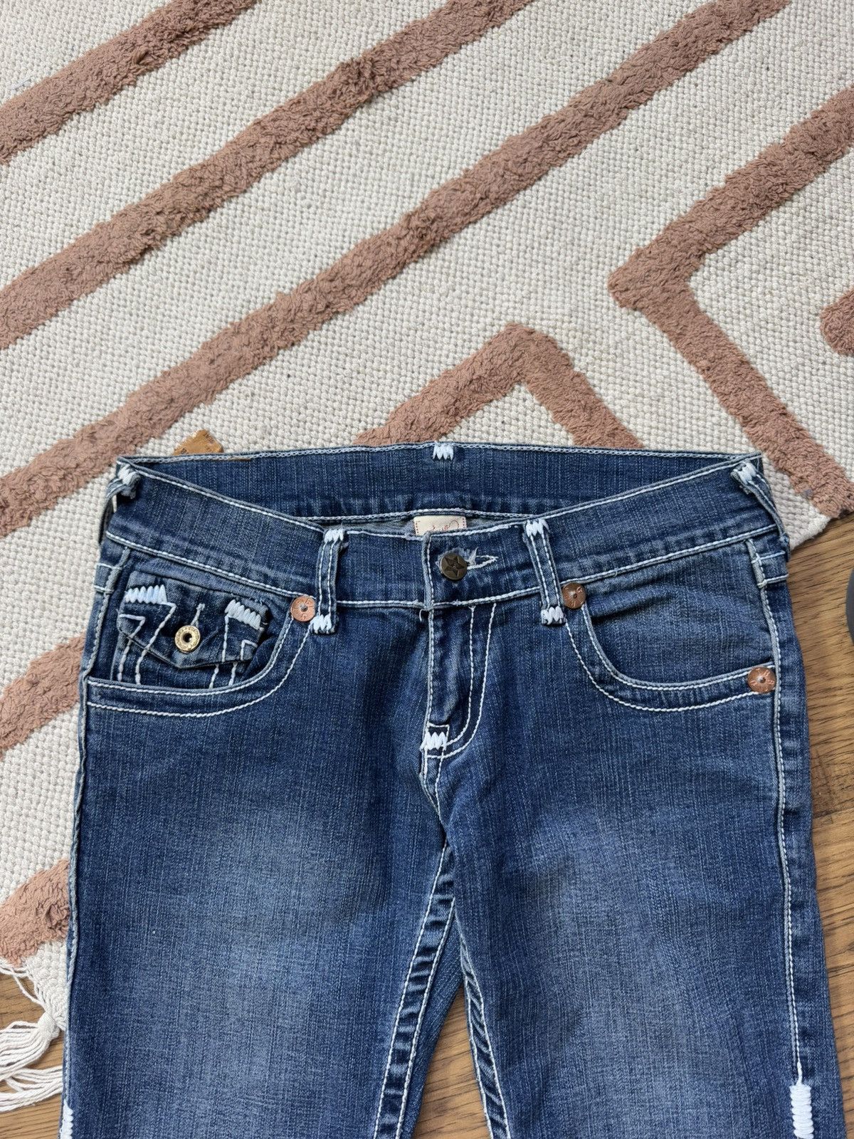 True Religion TRUE RELIGION DENIM CONTRAST STITCH JEANS STRAIGHT PANTS Size 29" - 7 Thumbnail