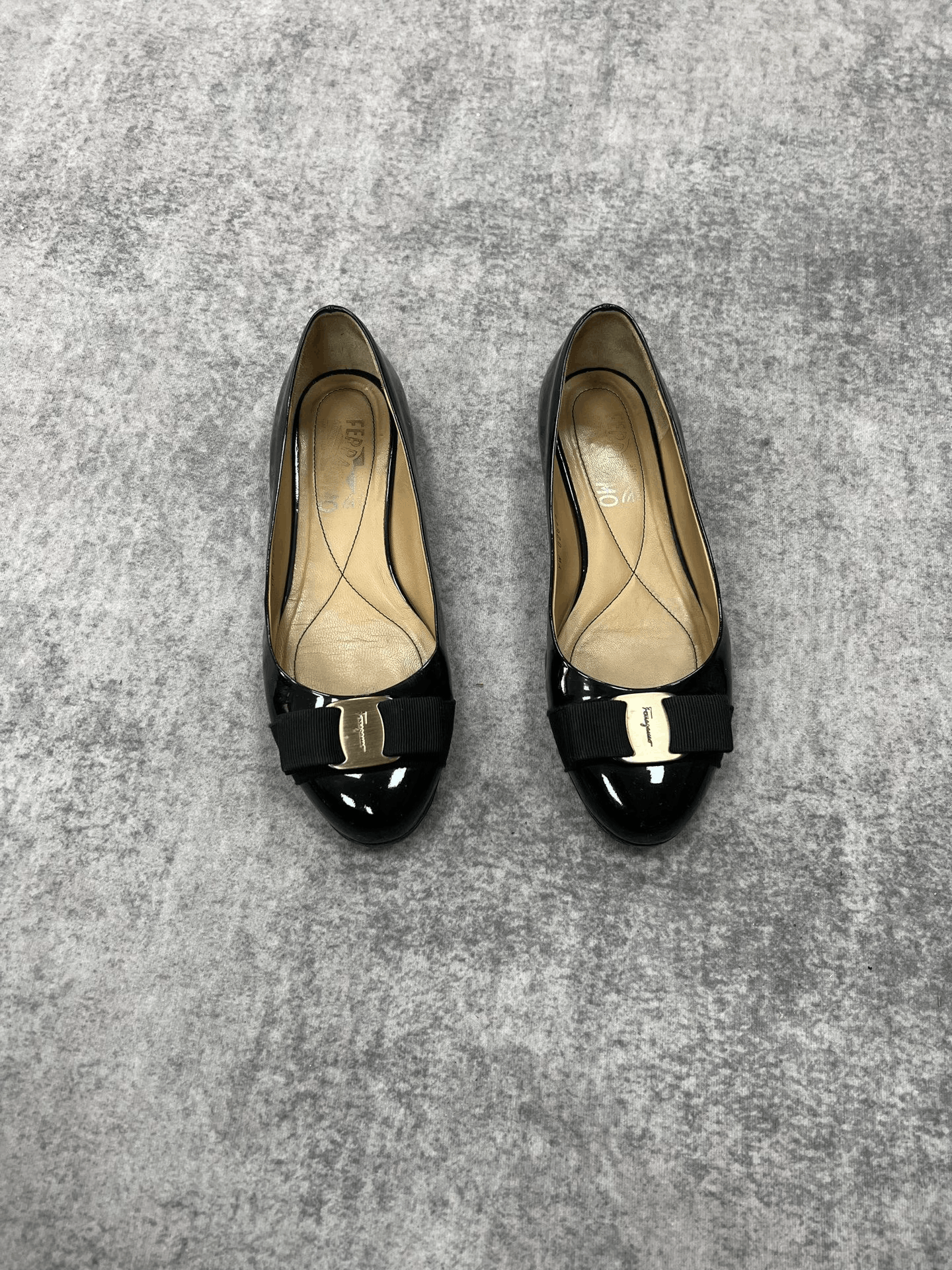 Salvatore Ferragamo Salvatore Ferragamo Lowtop Sneakers us_9 Women Size US 9 / IT 39 - 1 Thumbnail