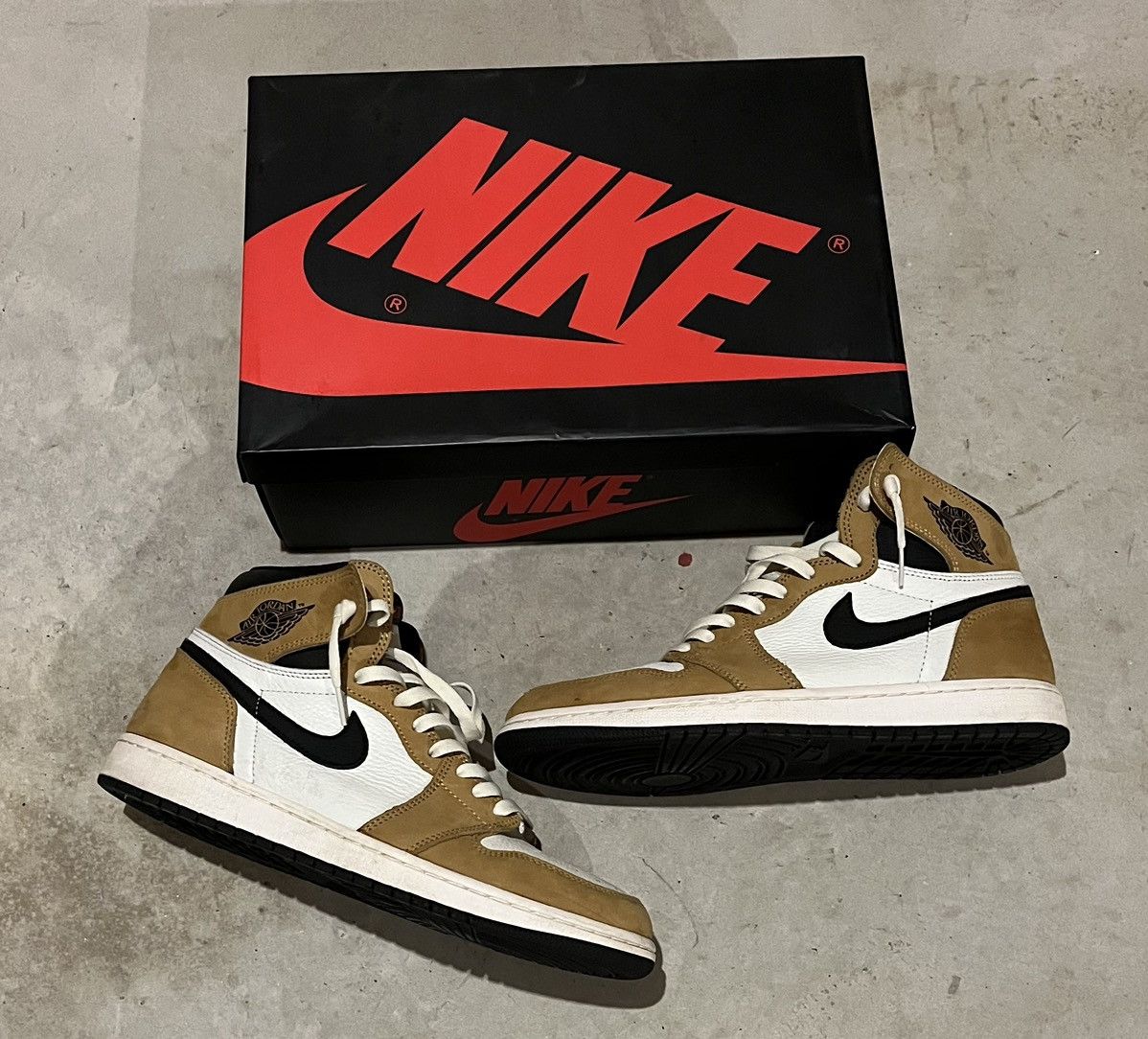 Air Jordan 1 Retro High OG 'Rookie of the Year'