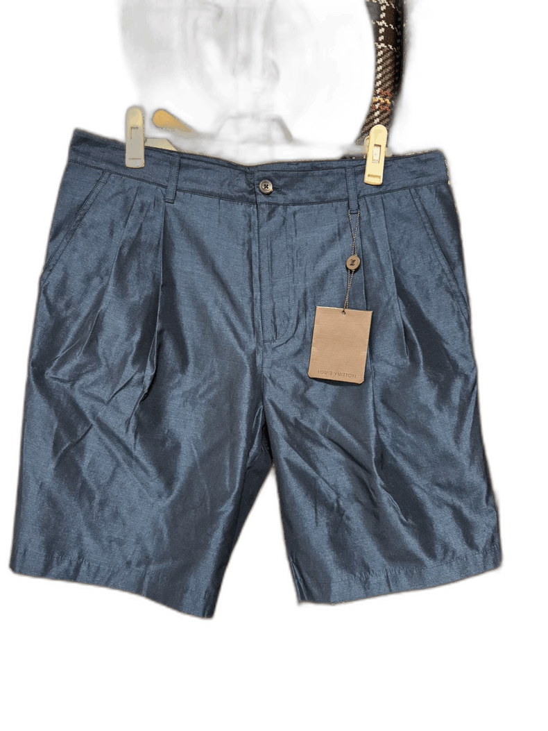 Louis Vuitton Louis Vuitton Louis Vuitton Casual Shorts in 100% Silk-250 Size US 40 / EU 56 - 1 Thumbnail