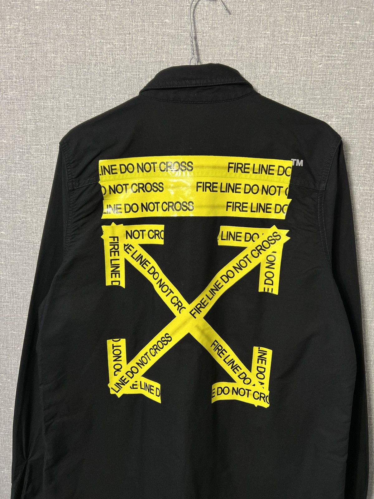 Off-White Rare Off-White Black Firetape Printed Button Oversized Shirt Size US XS / EU 42 / 0 - 4 Thumbnail