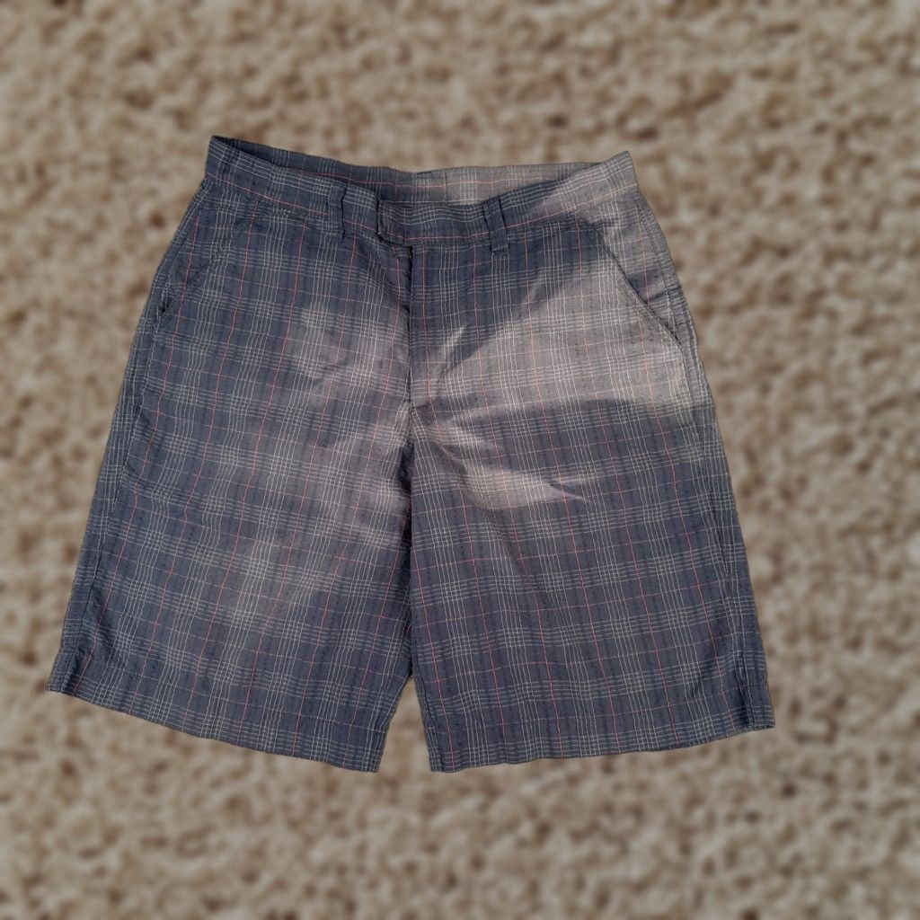 Patagonia Patagonia Shorts Mens 31 Black Plaid Thrift Shorts Polyester Blend Flat Front Size US 31 - 1 Thumbnail