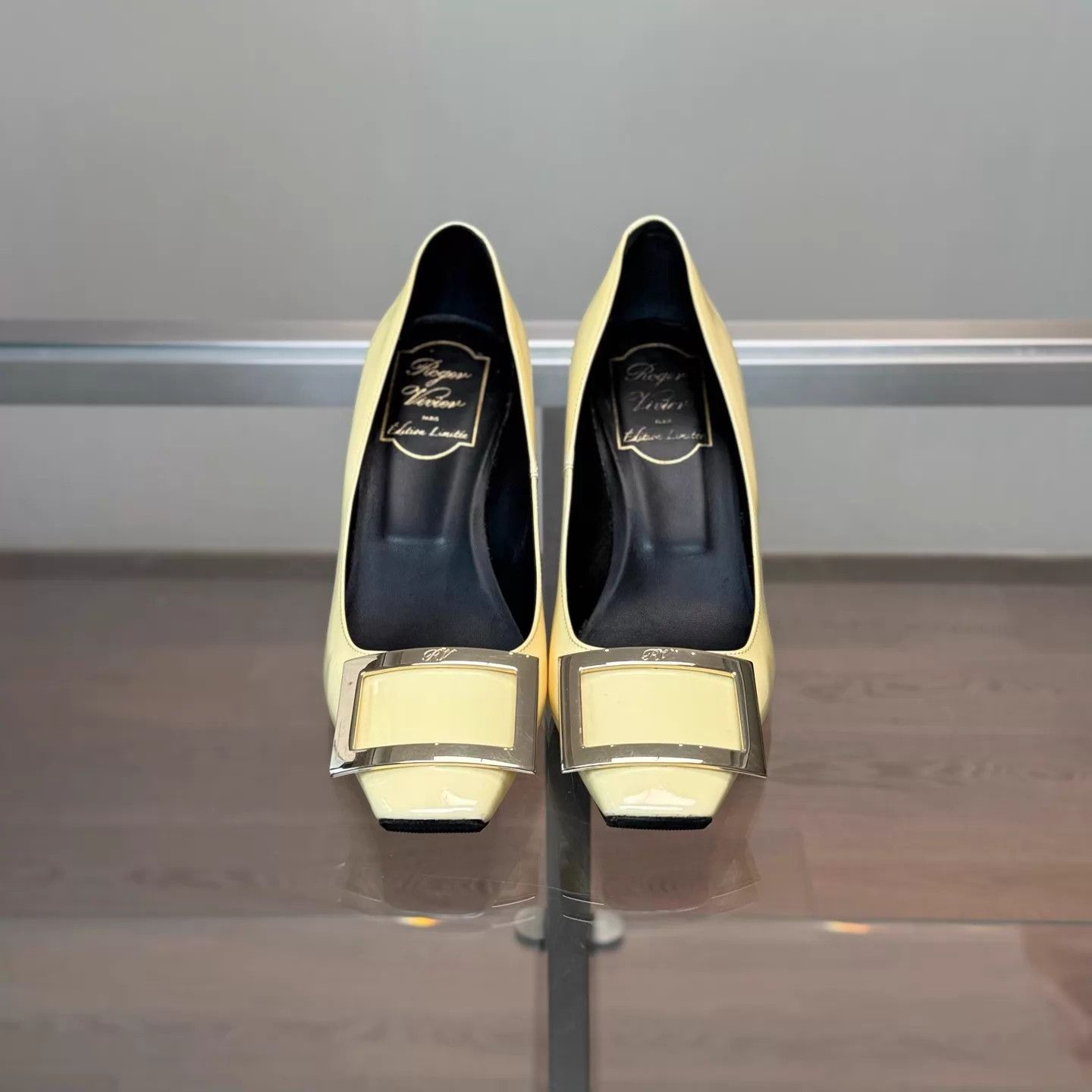 Roger Vivier RV patent leather square buckle heels 35.5 99 Size US 5 / IT 35 - 1 Thumbnail