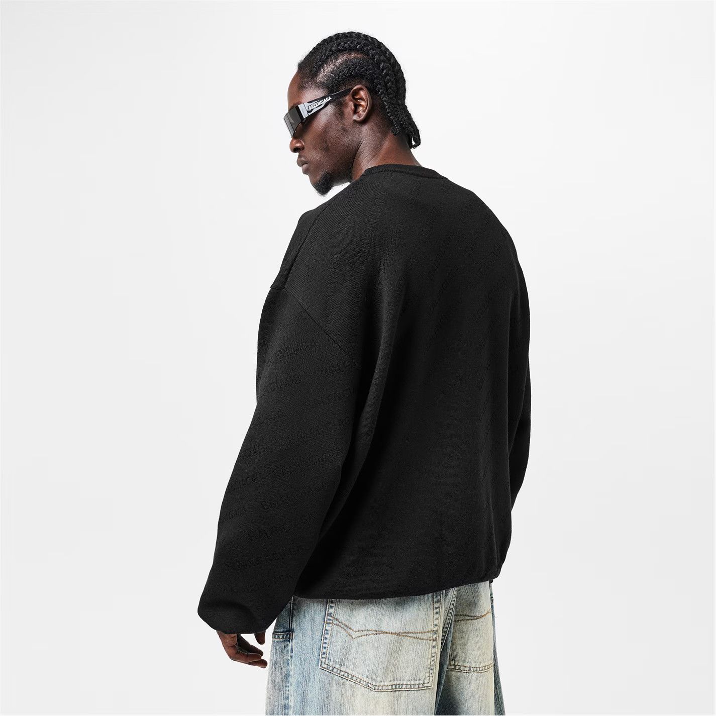 Balenciaga o1g2r1mq0226 All-Over Logo Crew Sweater In Black Size US XS / EU 42 / 0 - 4 Thumbnail