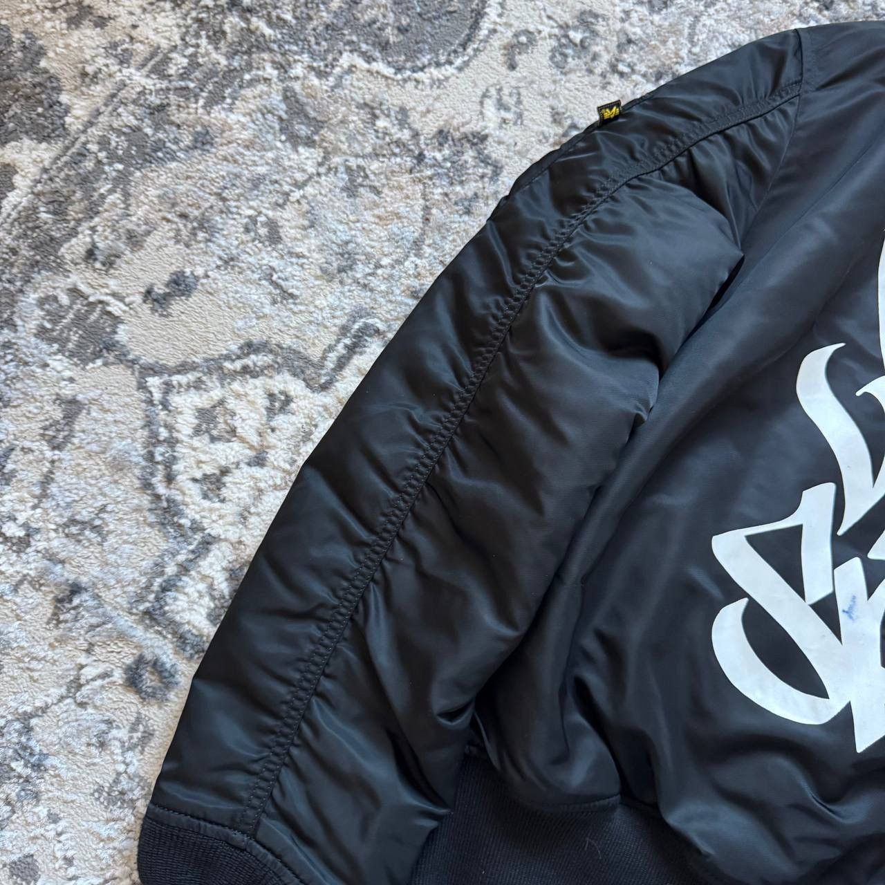 Alpha Industries Alpha Industries Graffiti Reversible MA 1 Bomber Jacket Size US M / EU 48-50 / 2 - 7 Thumbnail